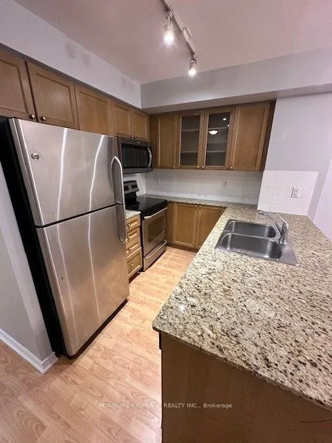 761 BAY Street, #1011