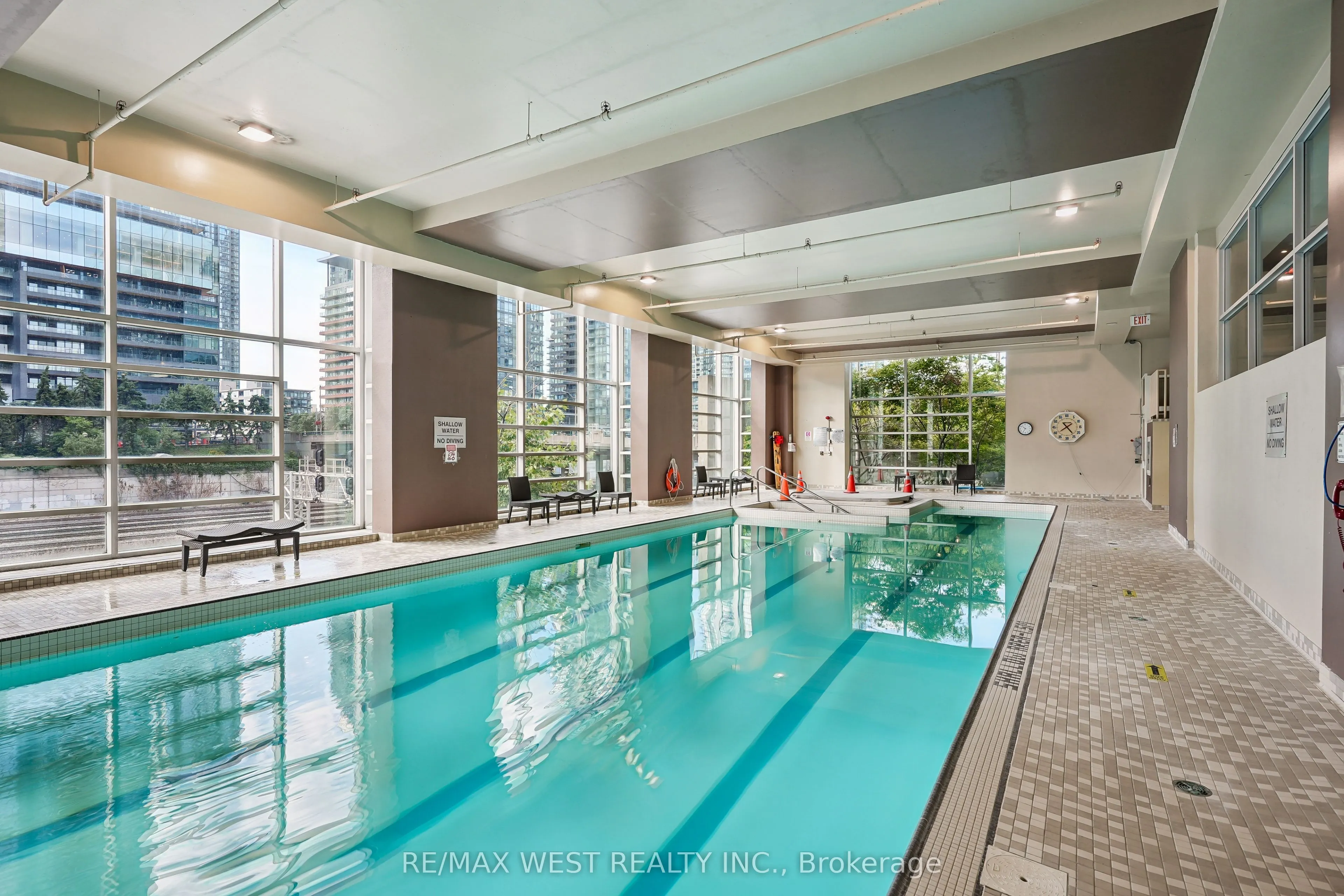 381 Front Street W, #1901