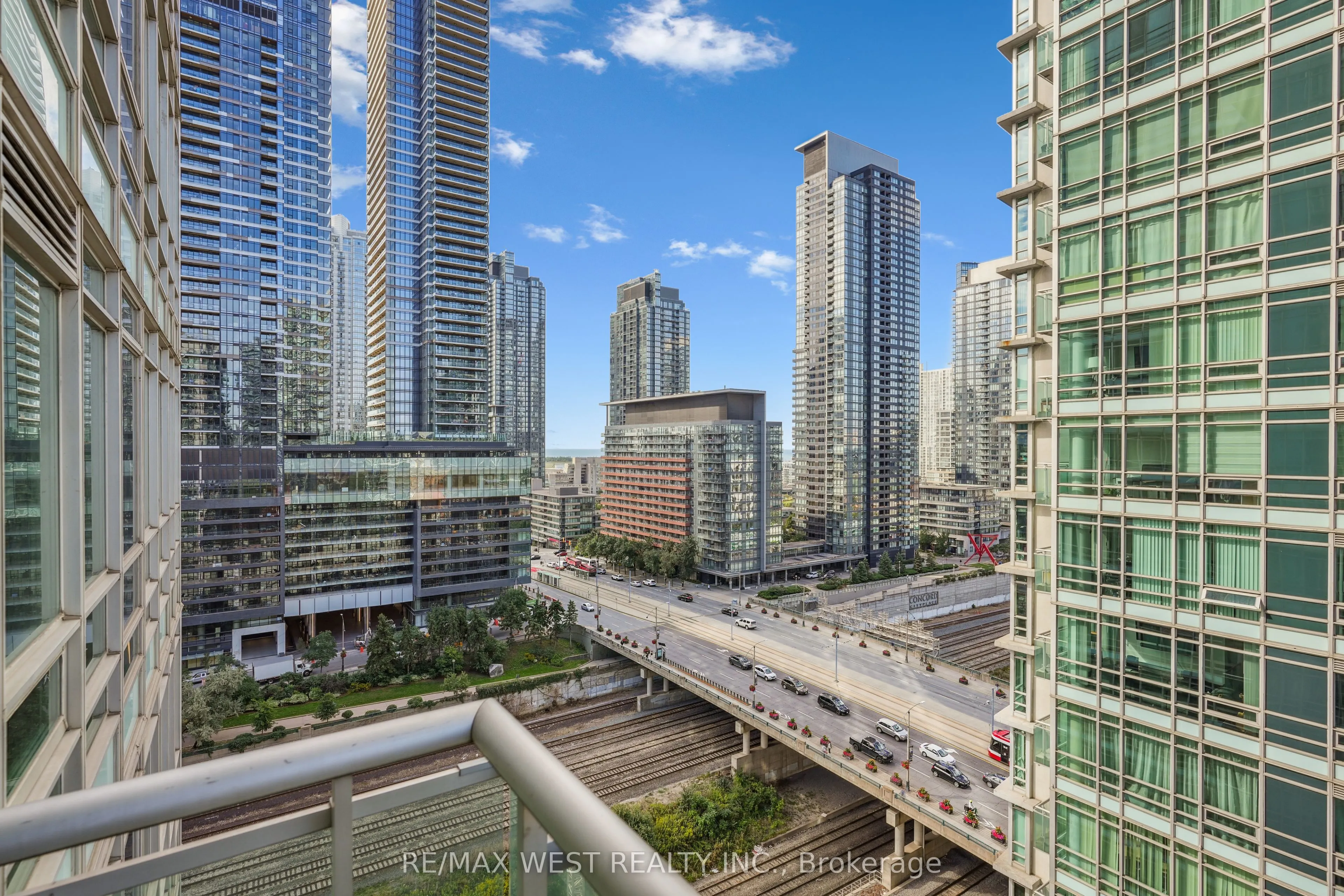 381 Front Street W, #1901