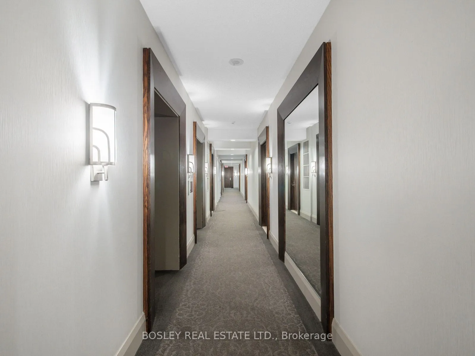 438 Richmond Street W, #715