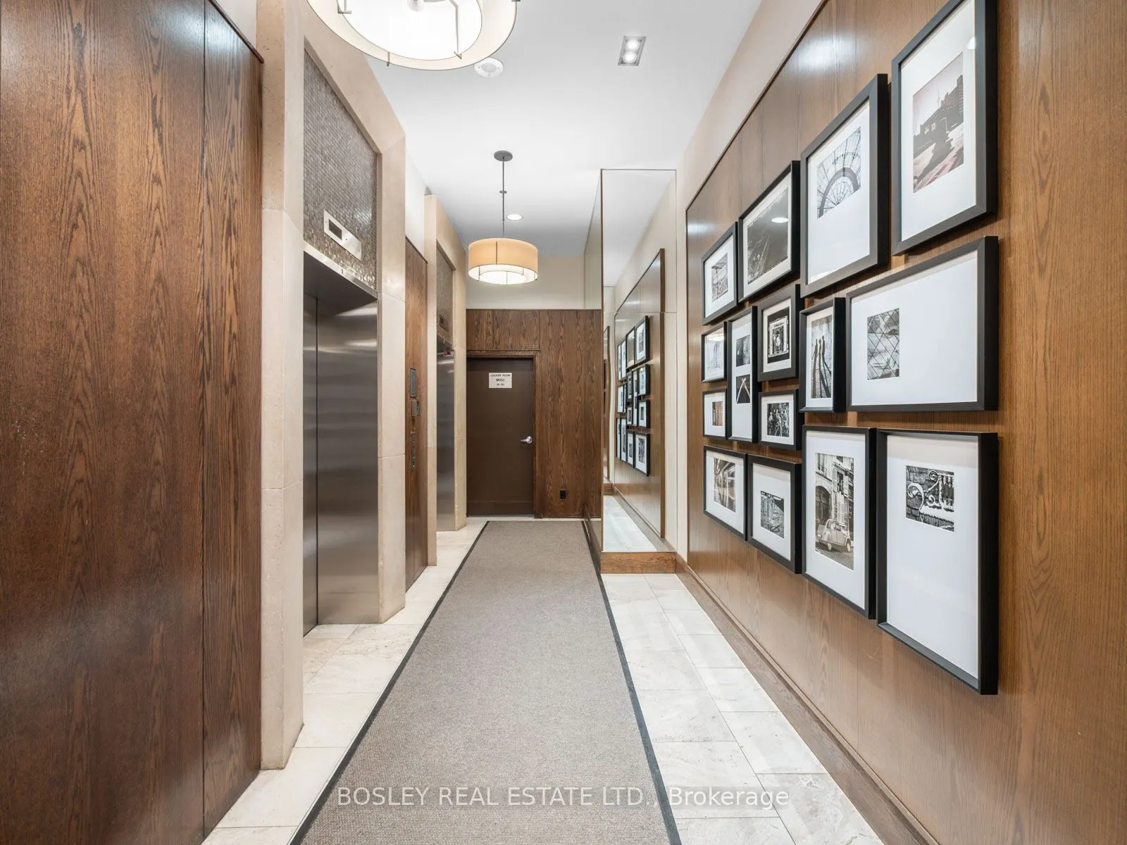 438 Richmond Street W, #715