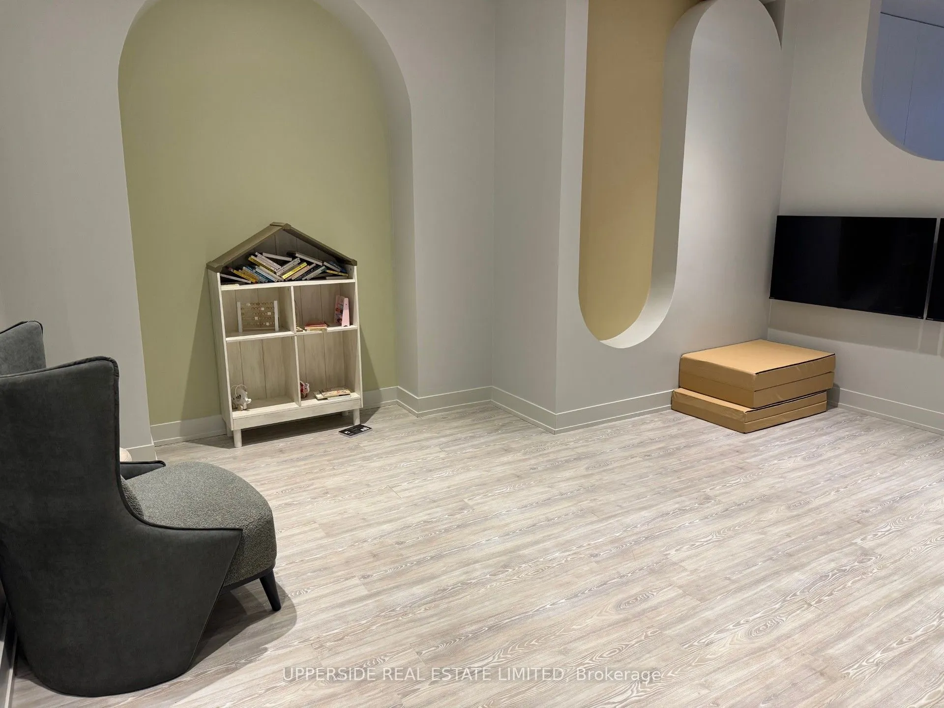 270 Dufferin Street, #501