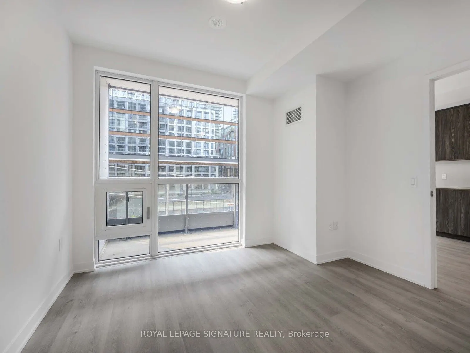 15 Richardson Street, #321