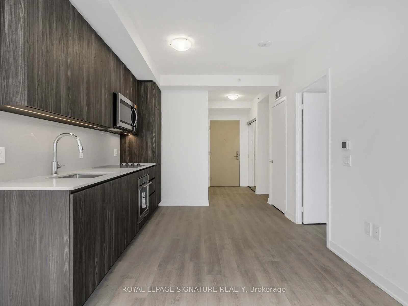 15 Richardson Street, #321