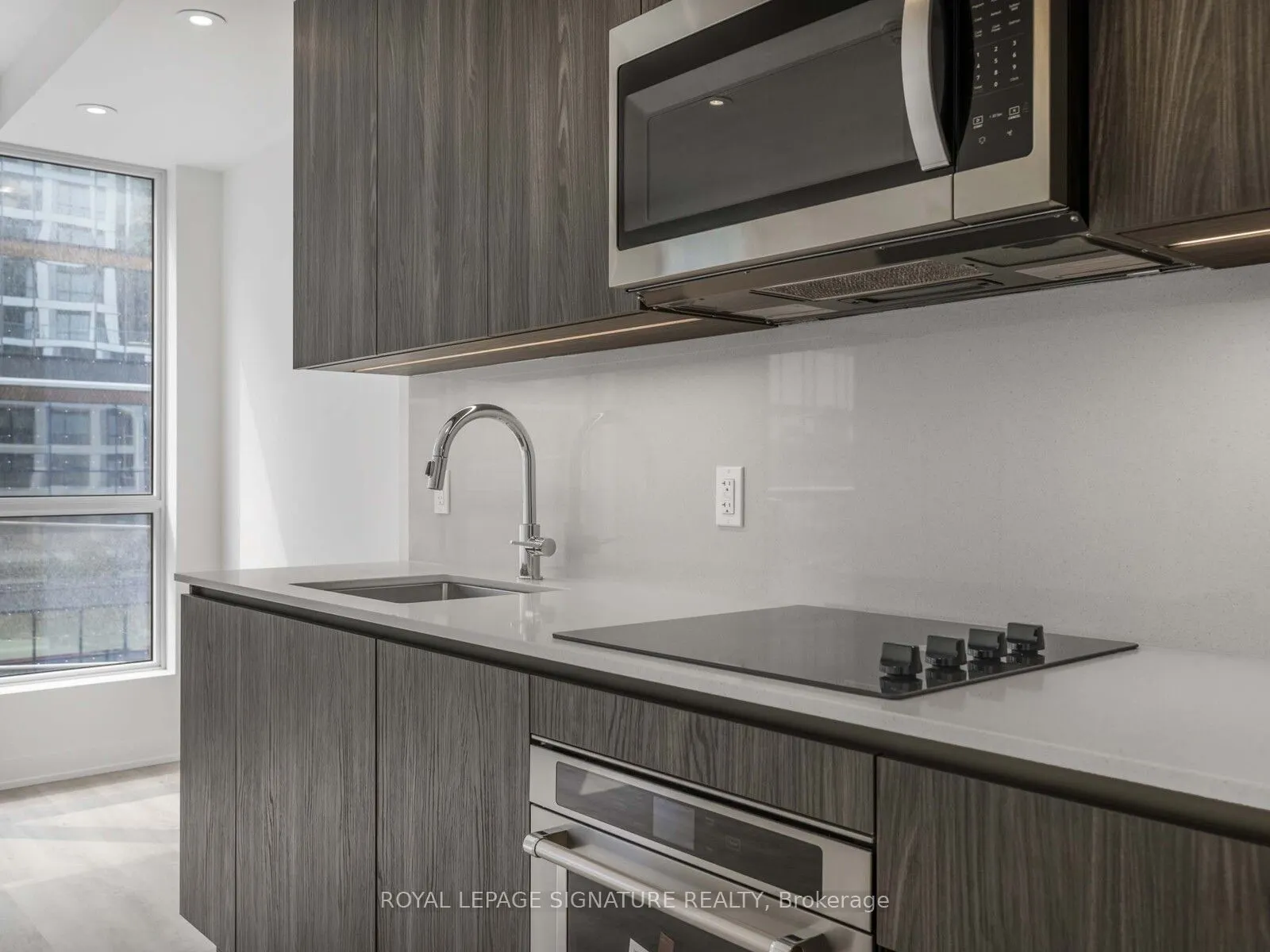 15 Richardson Street, #321