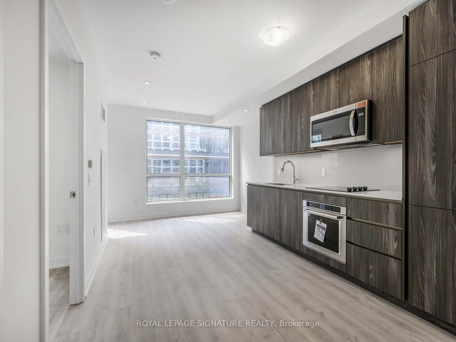 15 Richardson Street, #321