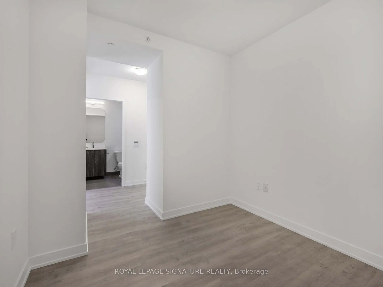 15 Richardson Street, #321