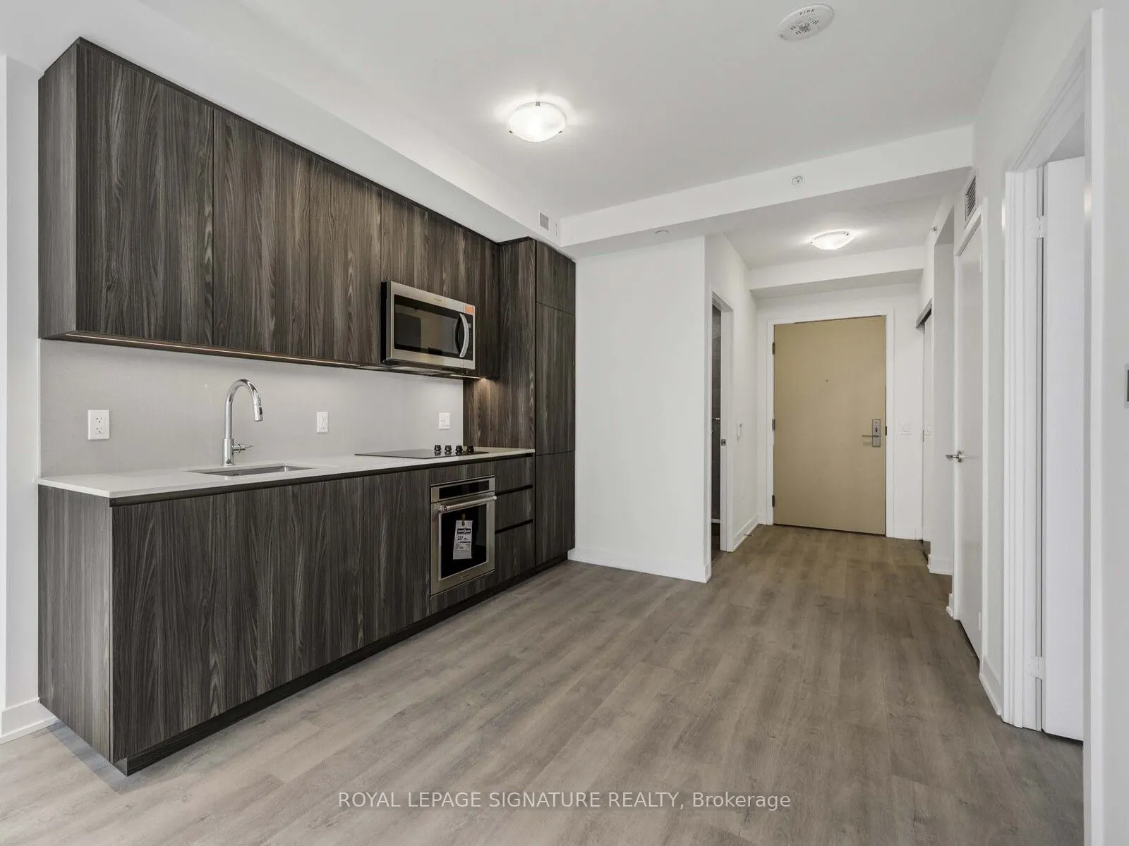 15 Richardson Street, #321
