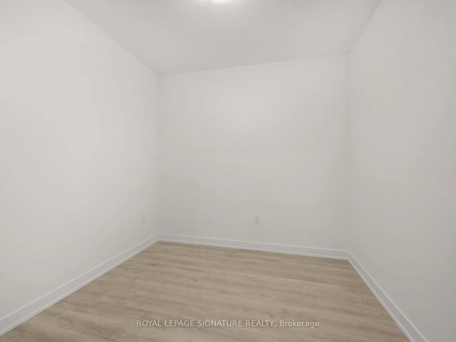15 Richardson Street, #321