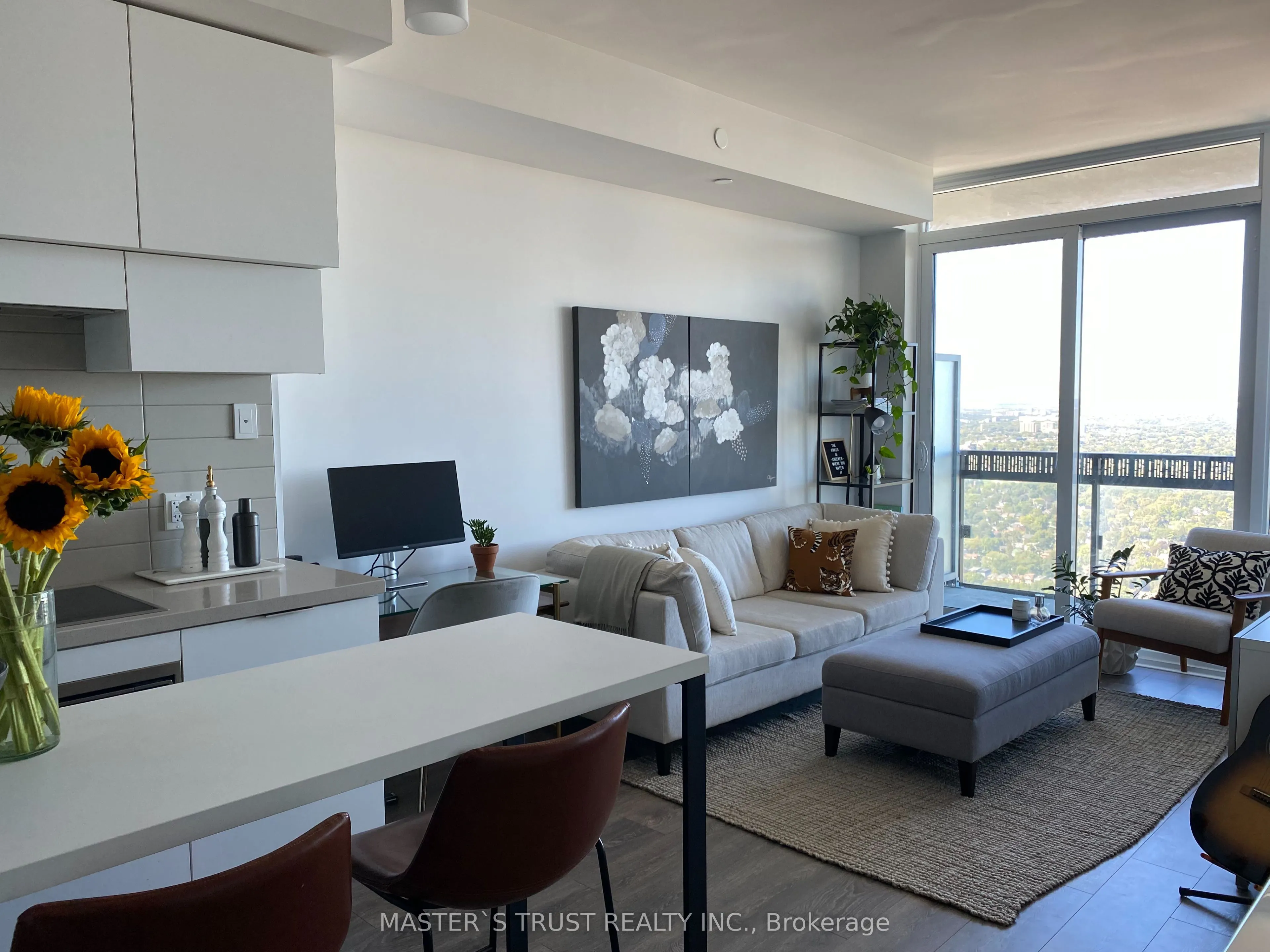 8 Eglinton Avenue E, #5007