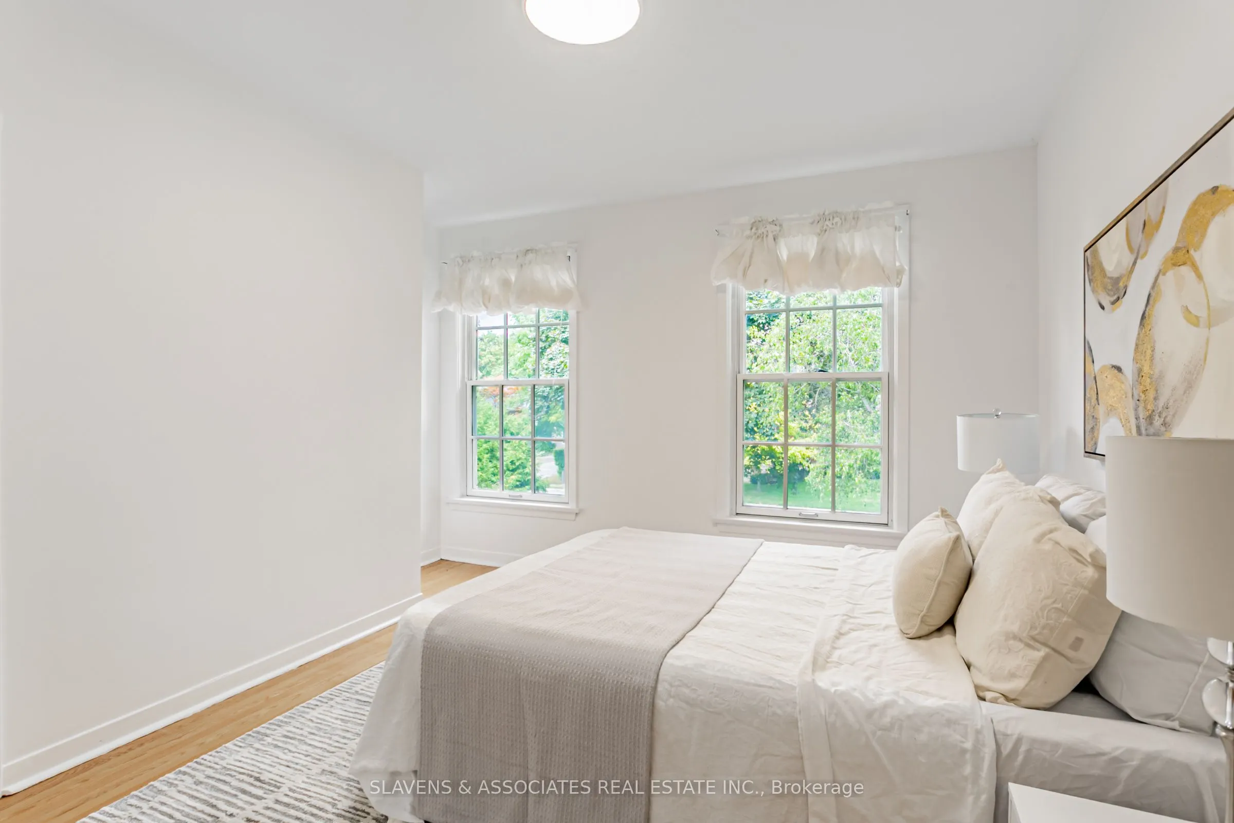 123 Lord Seaton Road