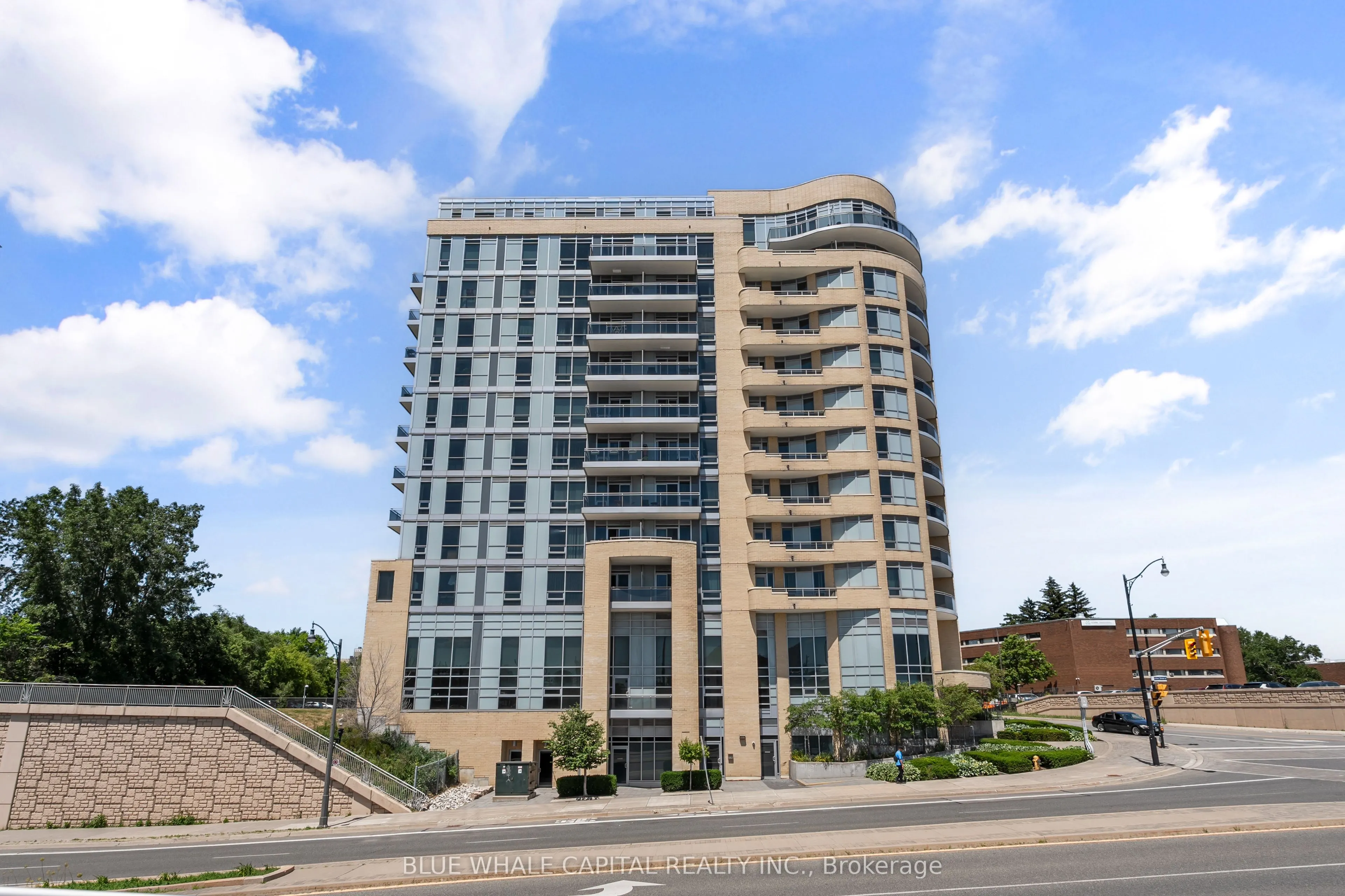 2756 Old Leslie Street, #520
