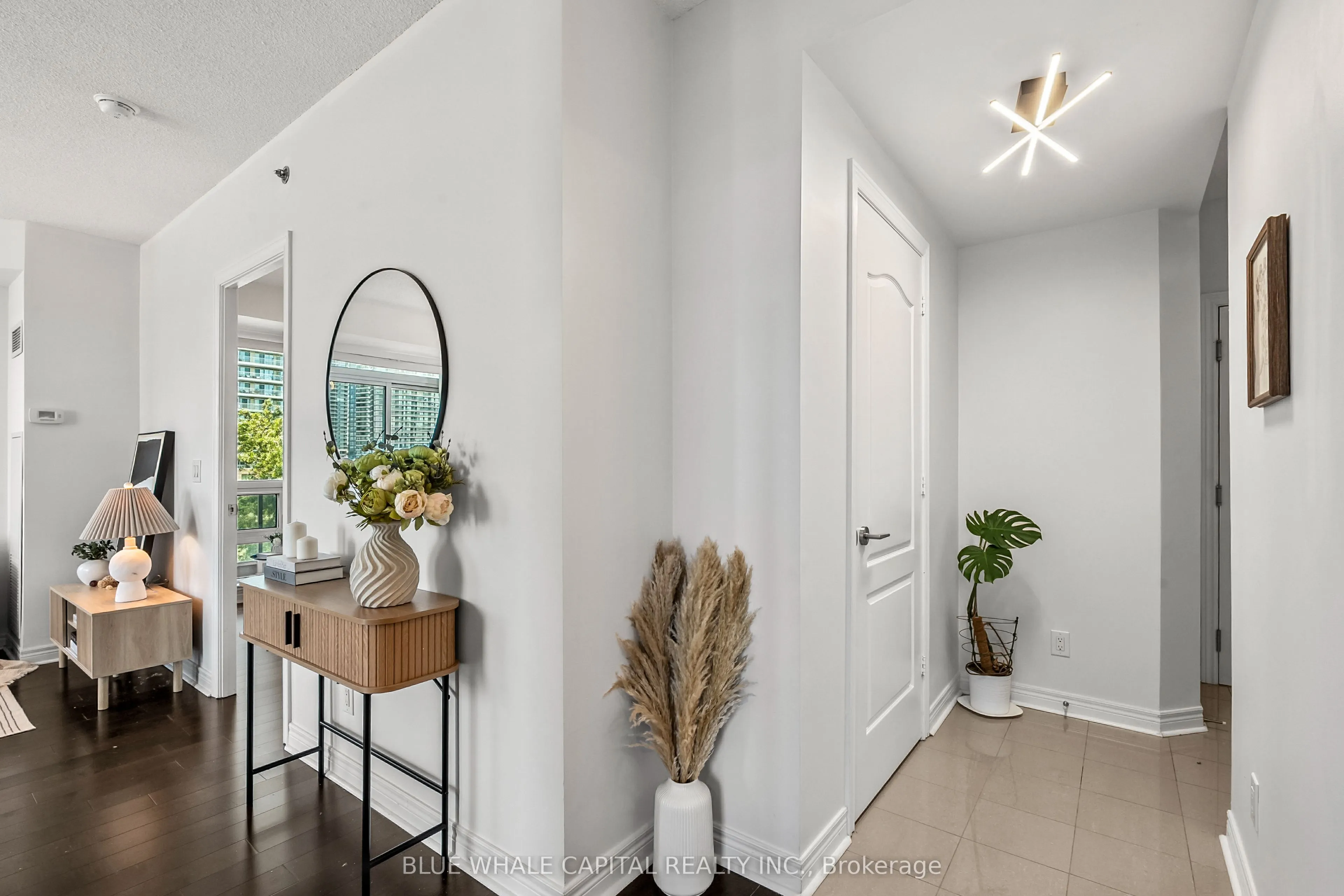 2756 Old Leslie Street, #520