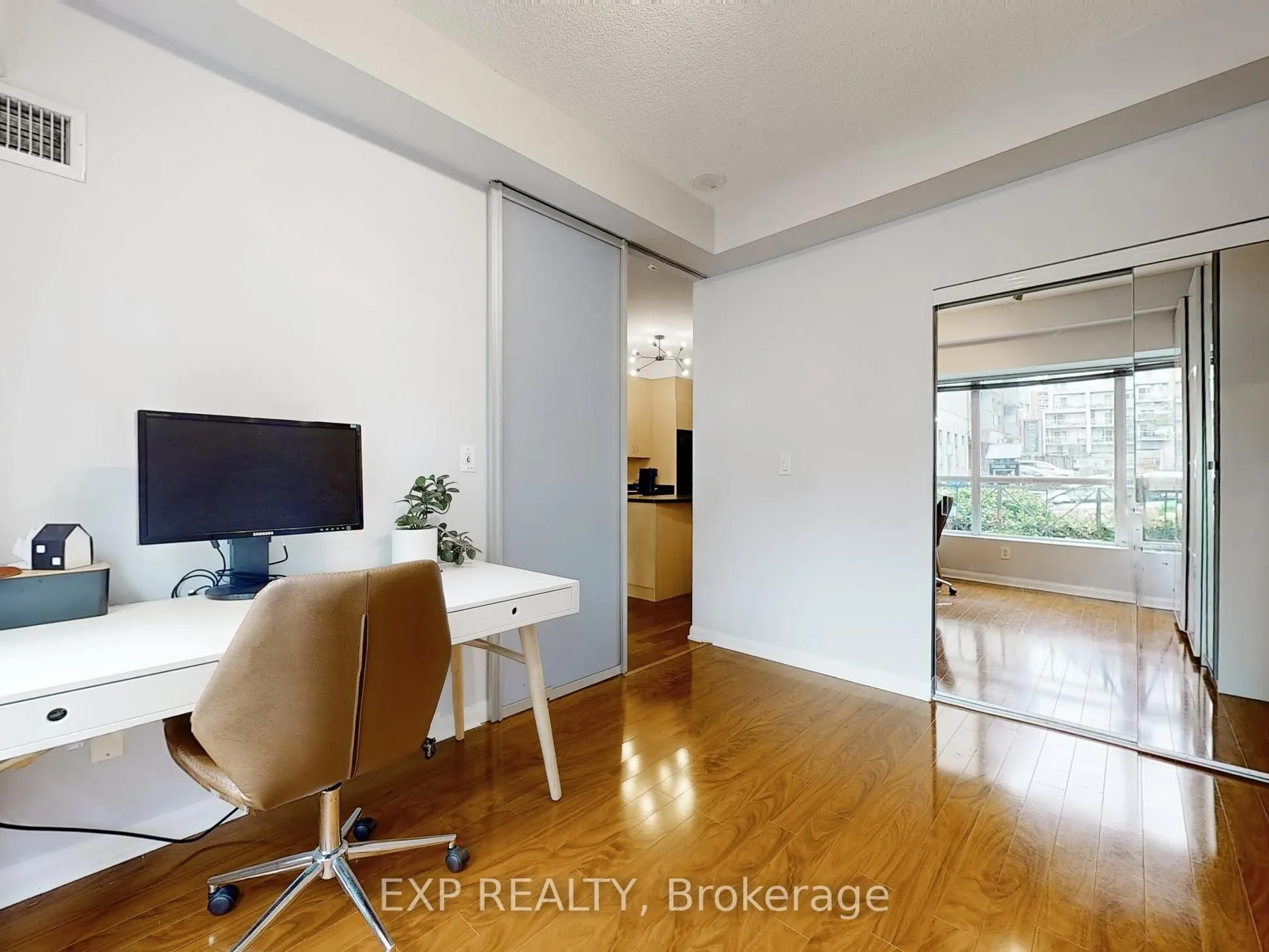 18 Beverley Street, #108
