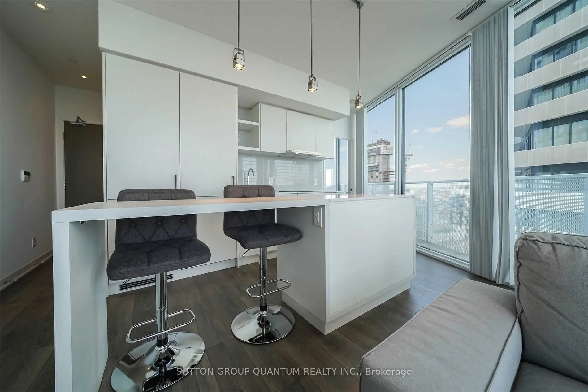 100 Harbour Street, #4907