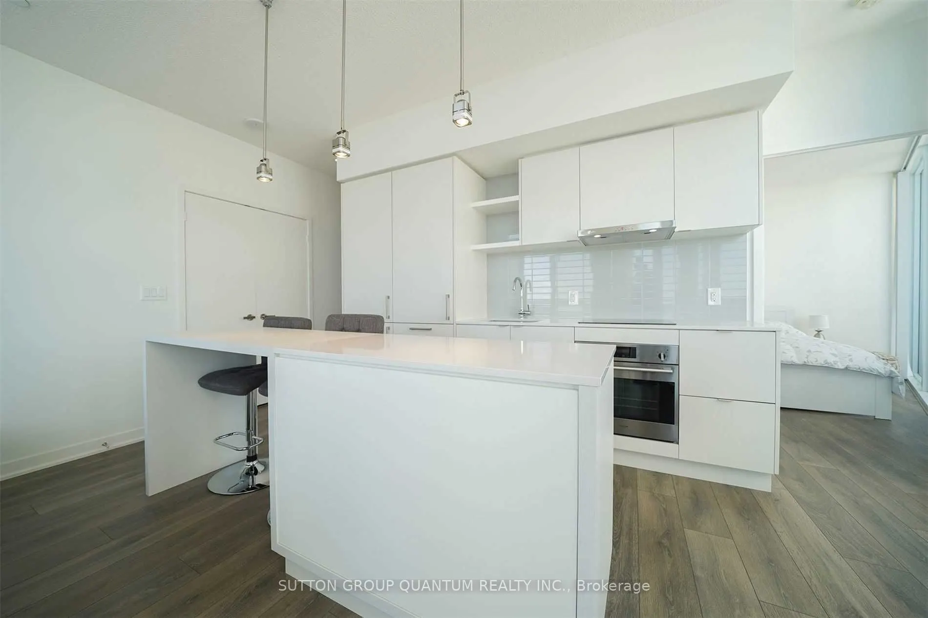 100 Harbour Street, #4907