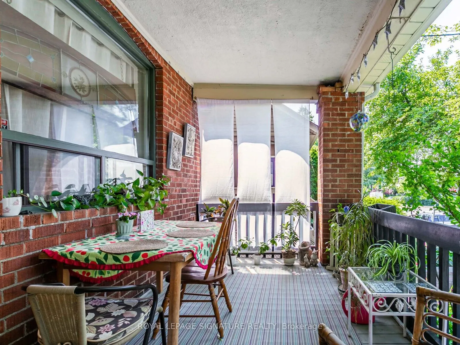 209 Arlington Avenue