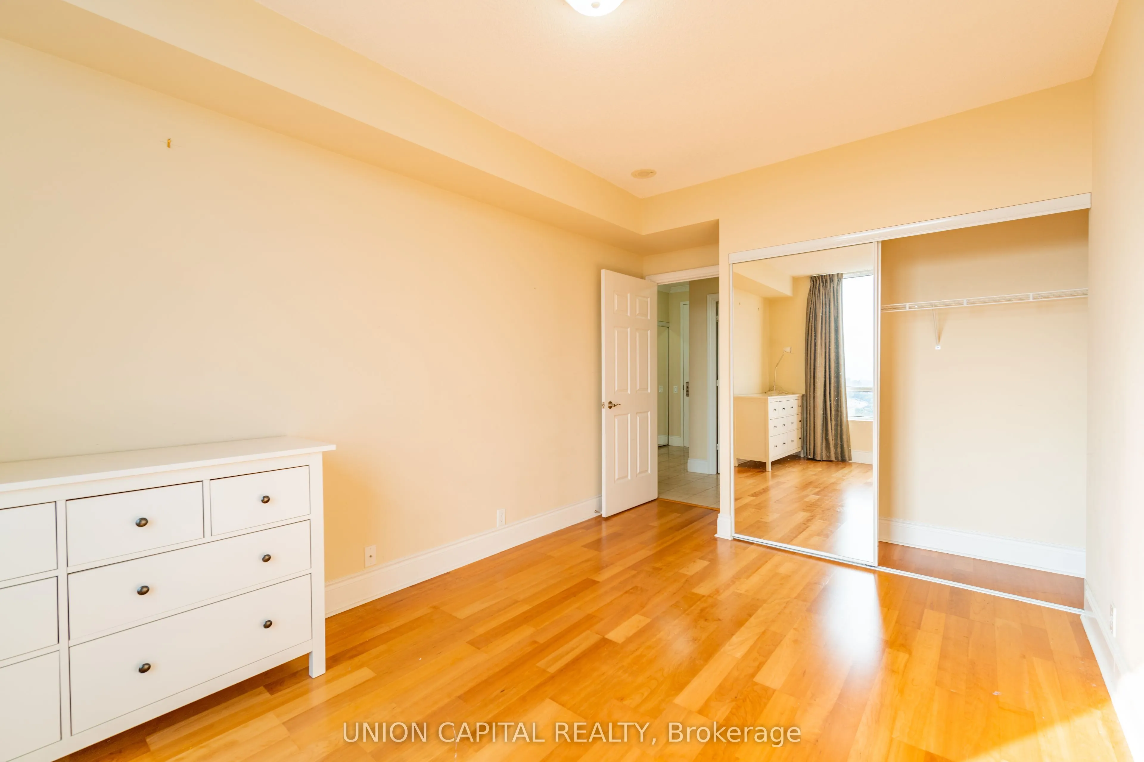 80 Harrison Garden Boulevard, #2626