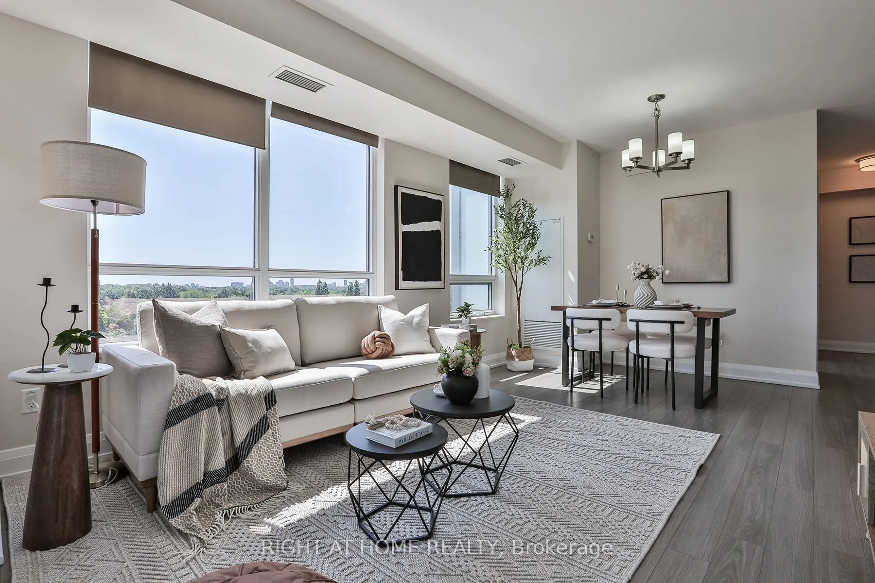 18 Graydon Hall Drive, #709
