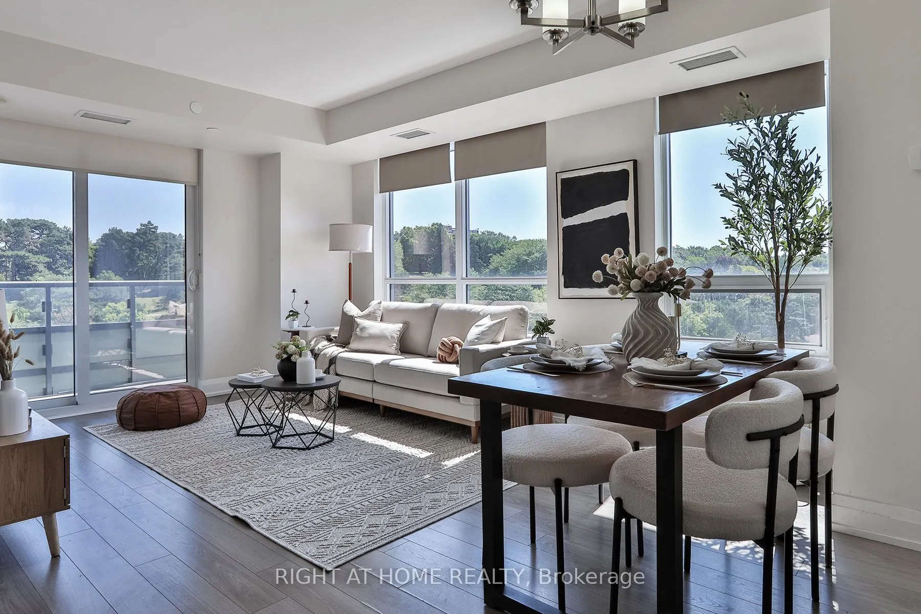 18 Graydon Hall Drive, #709