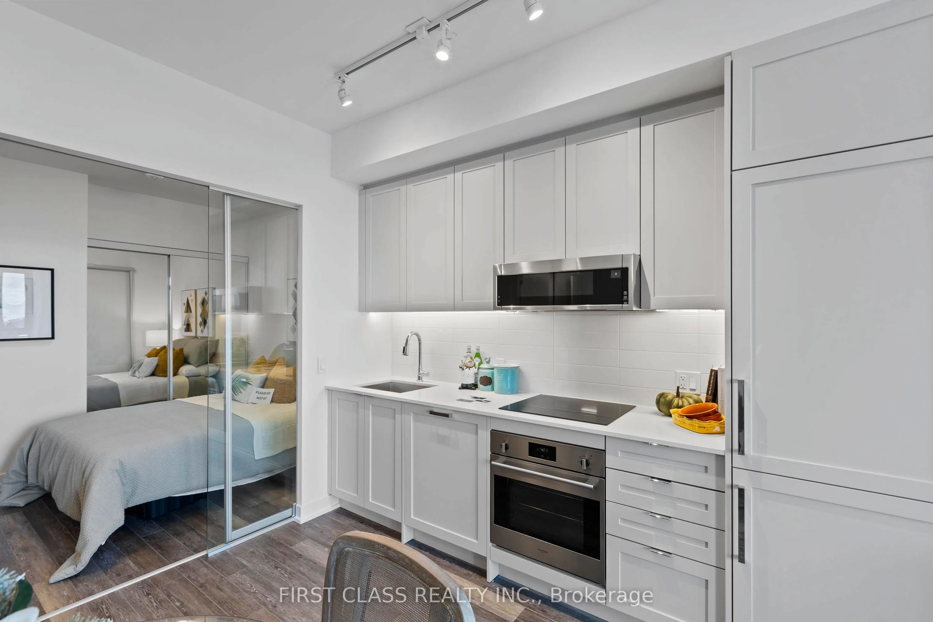 250 Lawrence Avenue W, #721