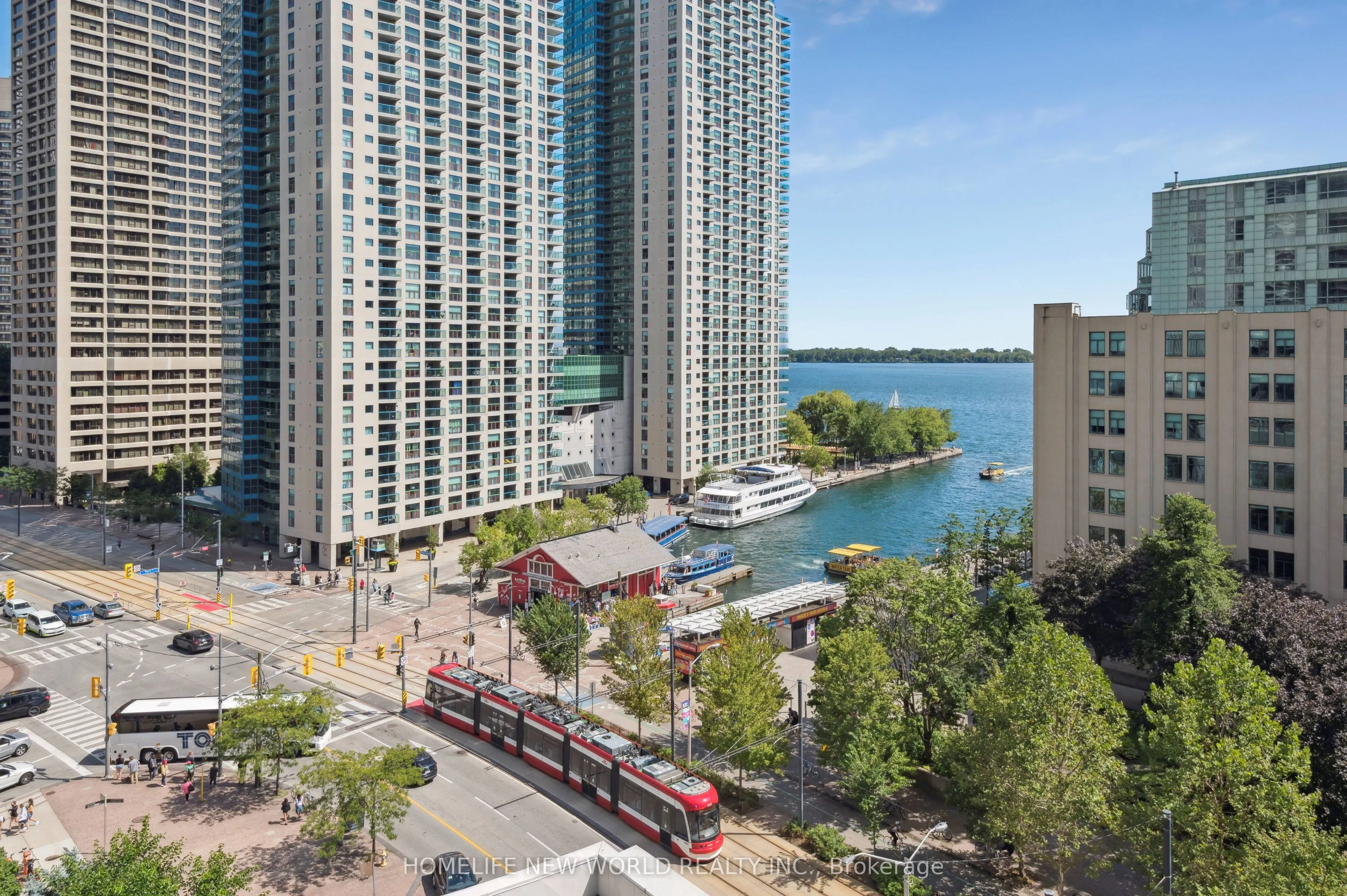 208 Queens Quay W, #903