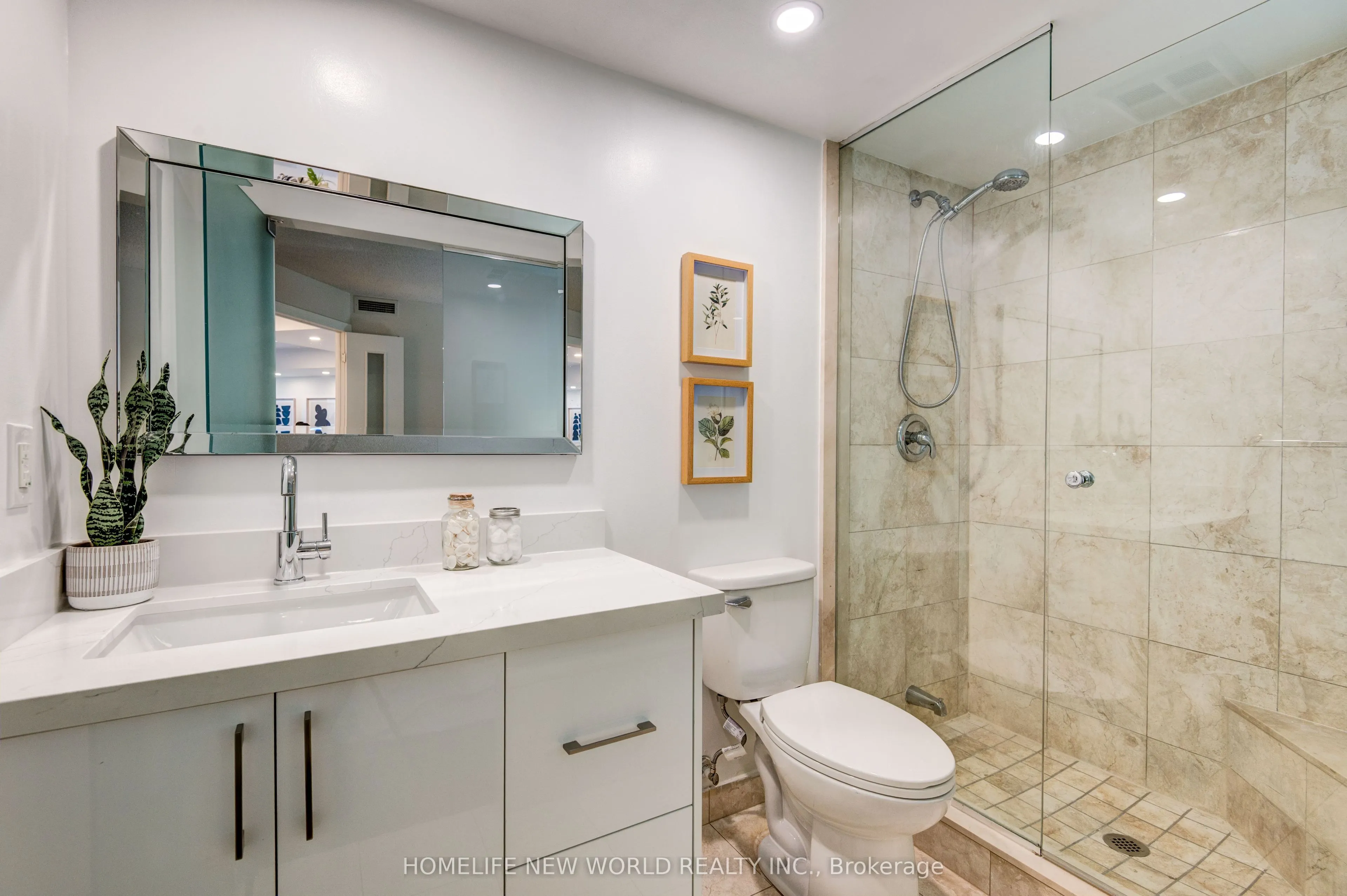 208 Queens Quay W, #903