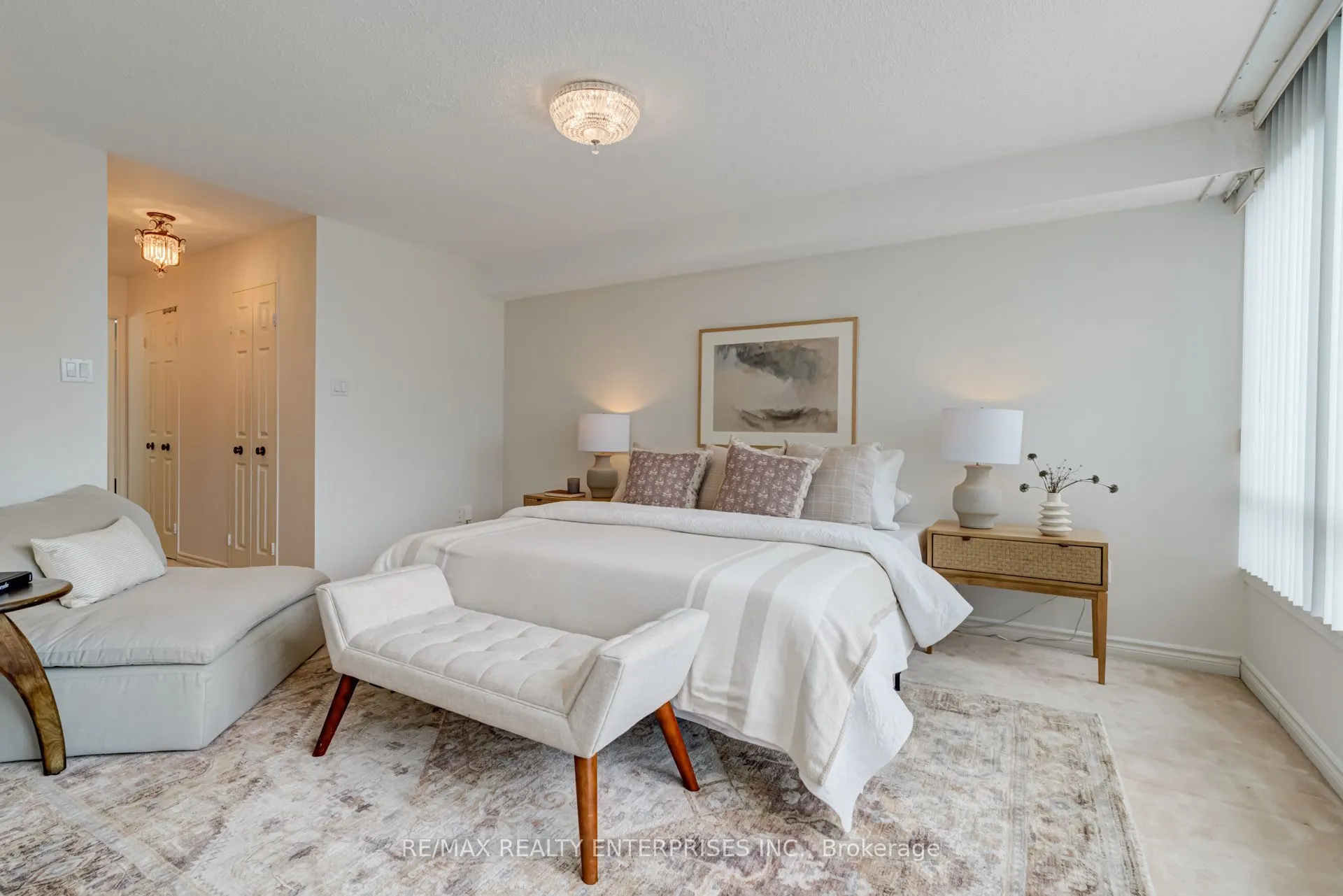 65 Skymark Drive, #204