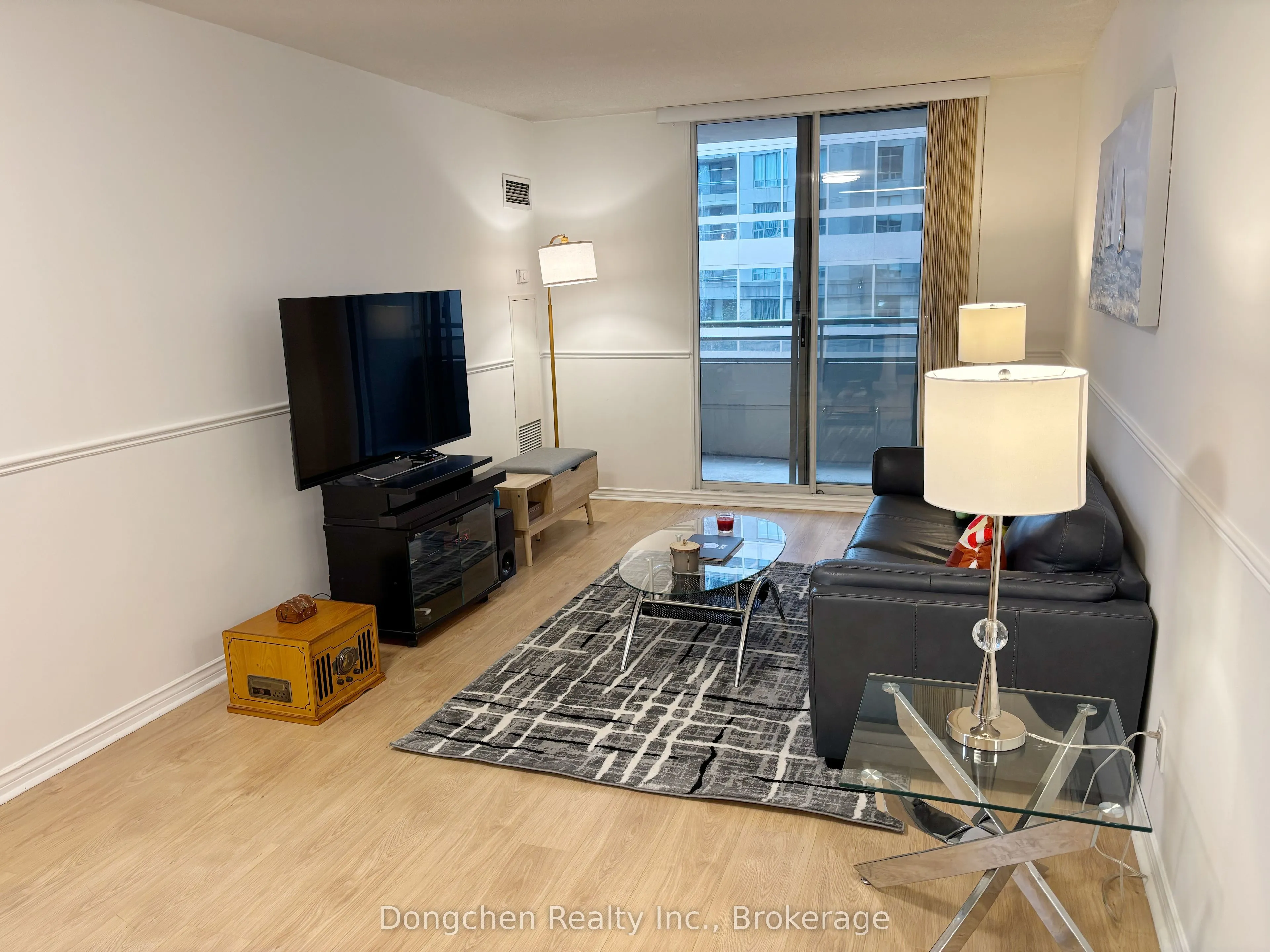 260 Doris Avenue, #511