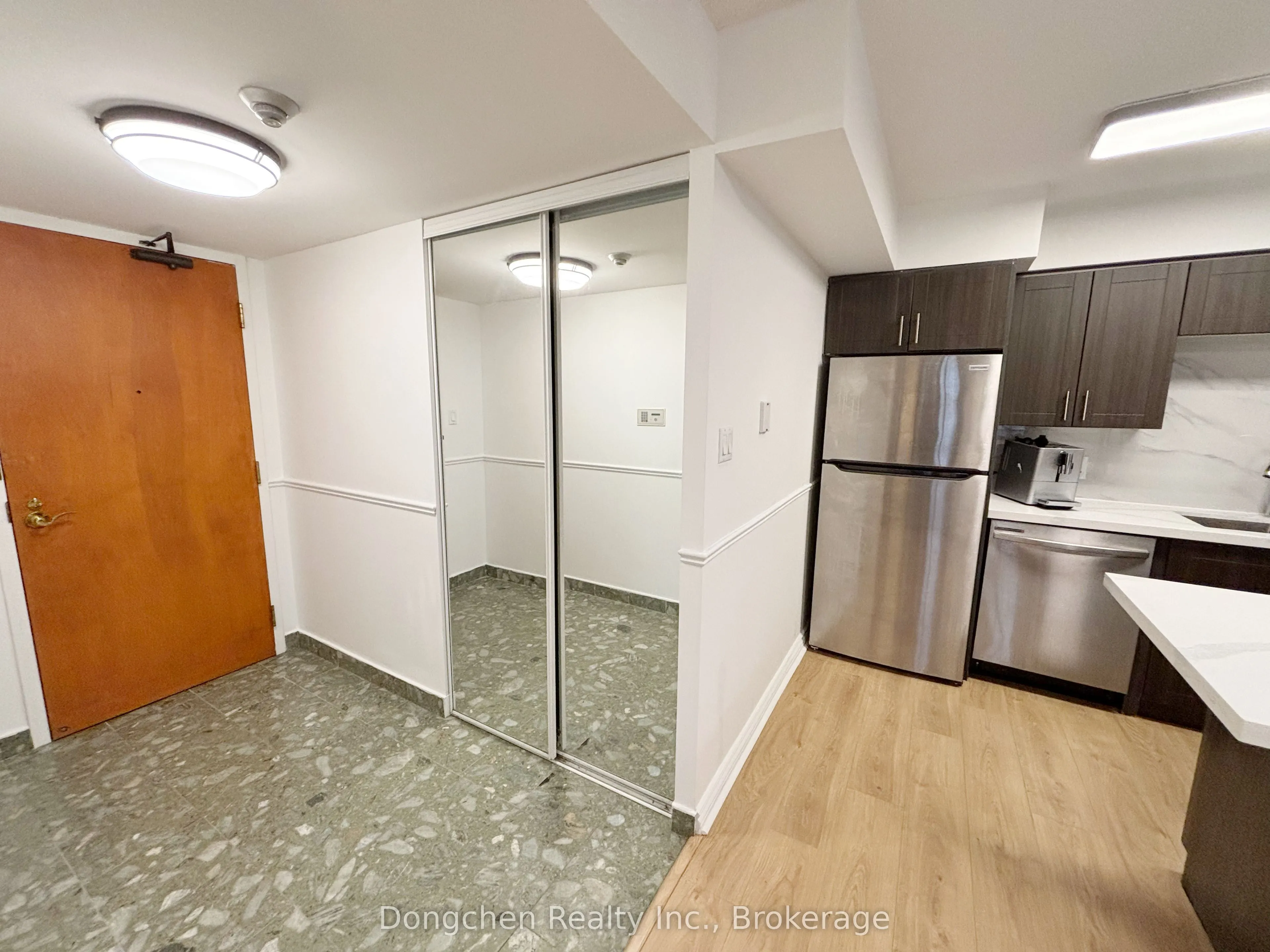 260 Doris Avenue, #511
