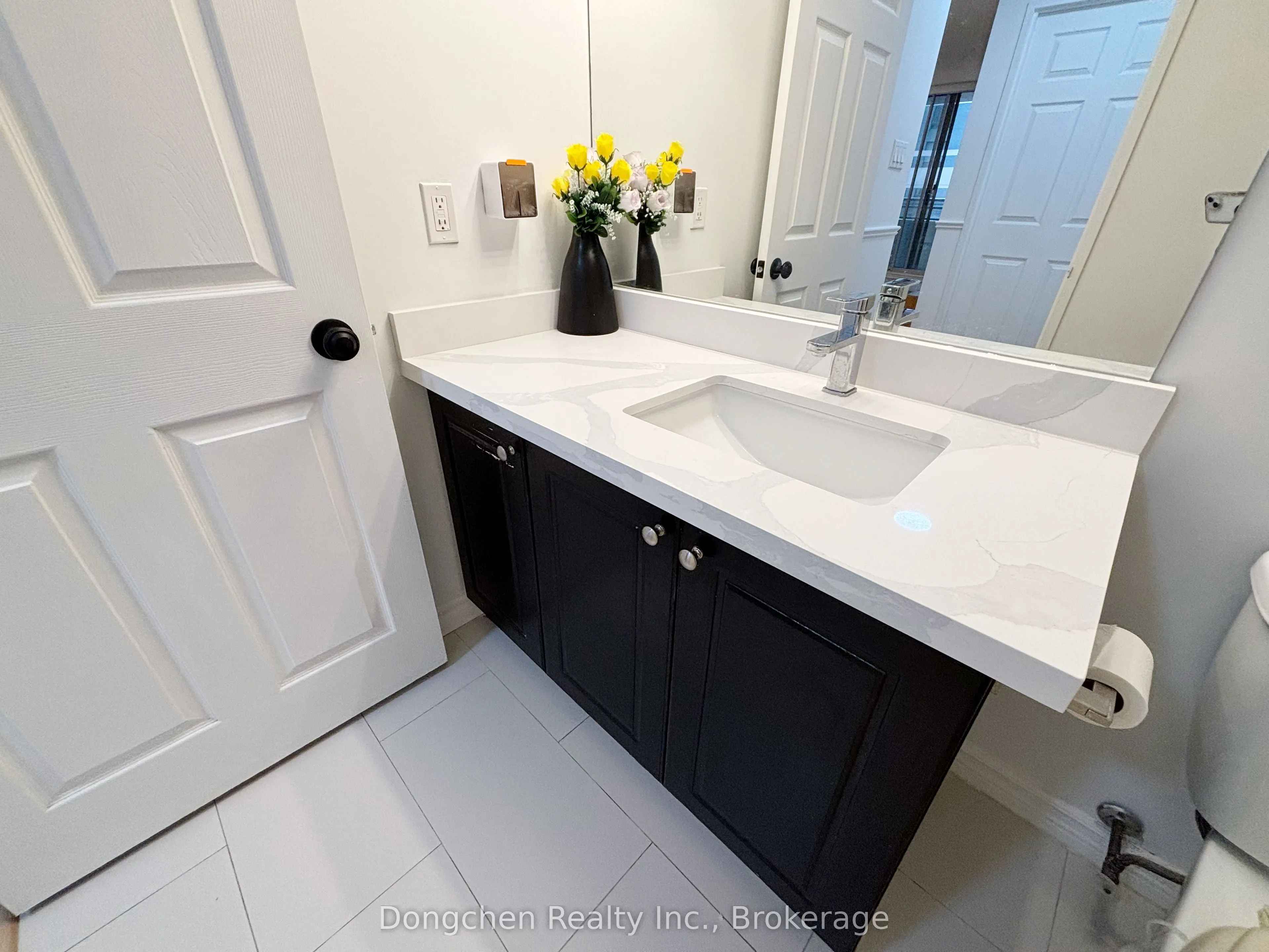 260 Doris Avenue, #511