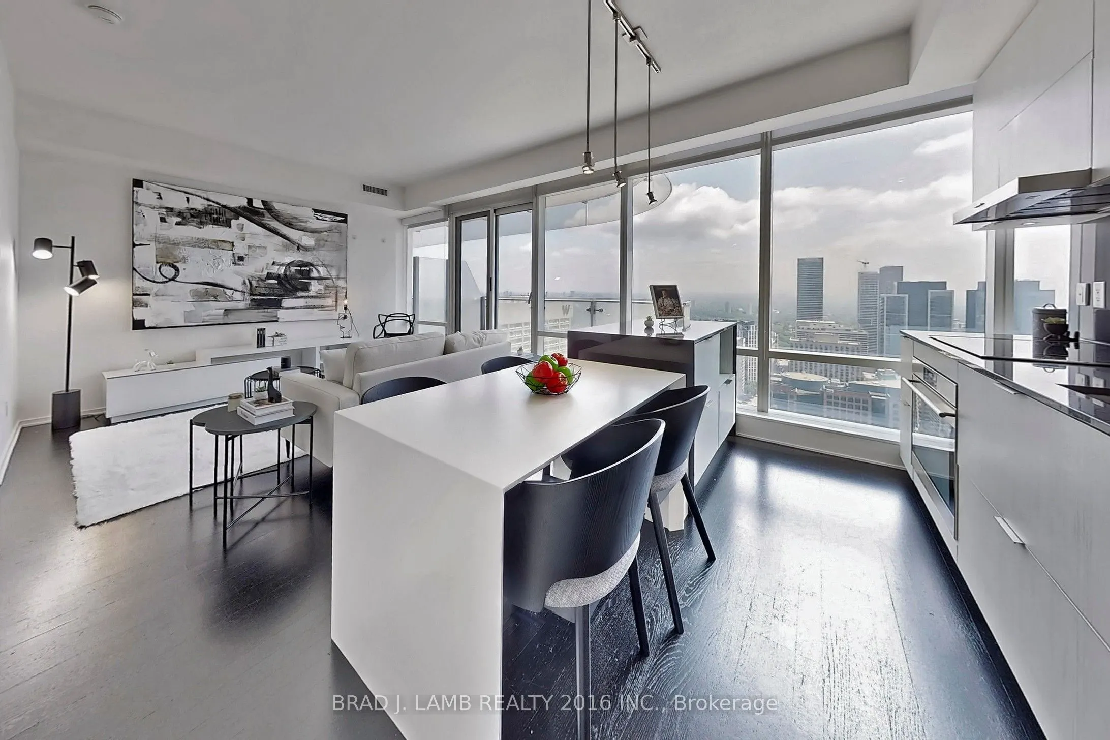 1 Bloor Street E, #3903