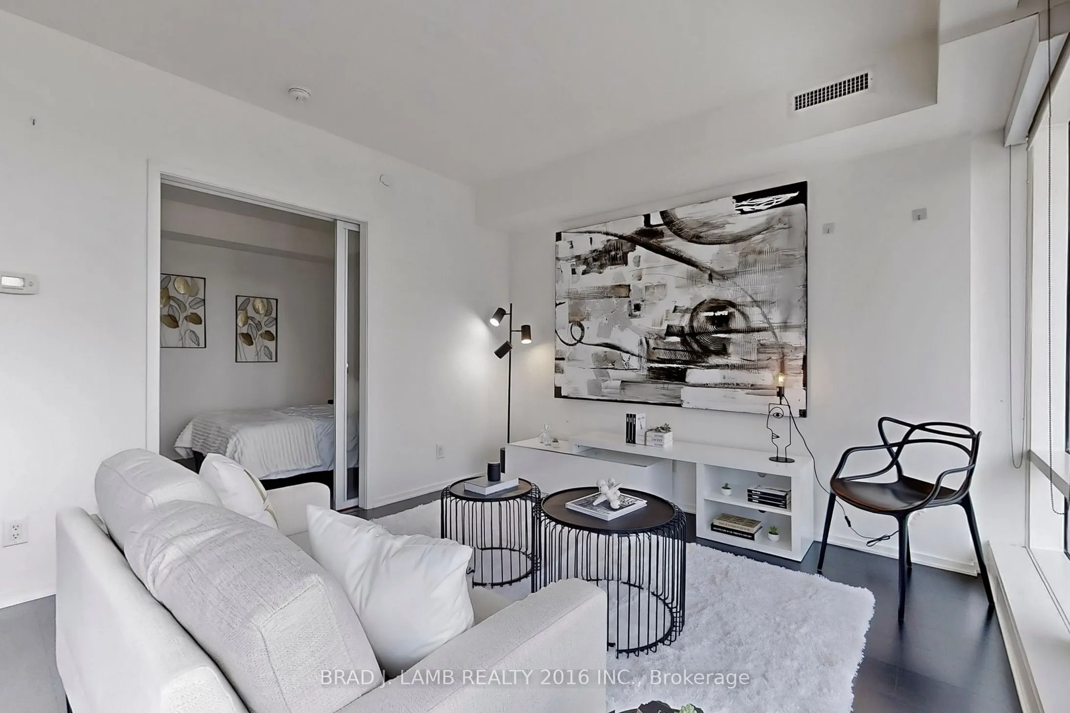 1 Bloor Street E, #3903