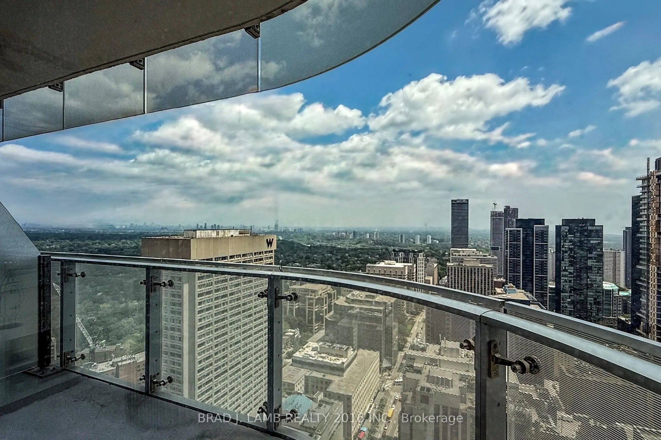 1 Bloor Street E, #3903