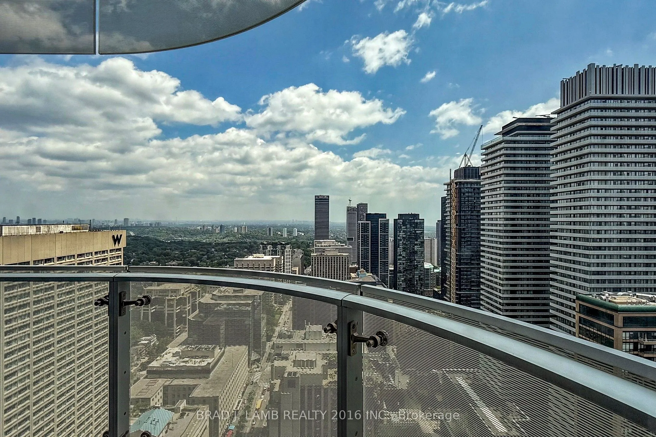 1 Bloor Street E, #3903