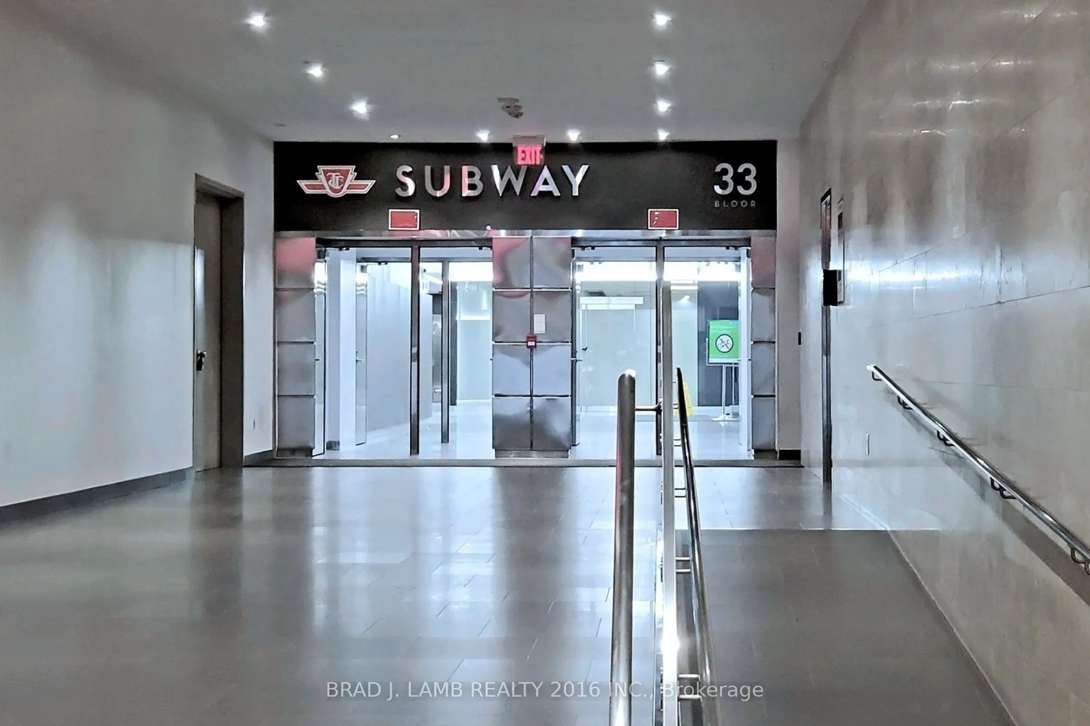 1 Bloor Street E, #3903
