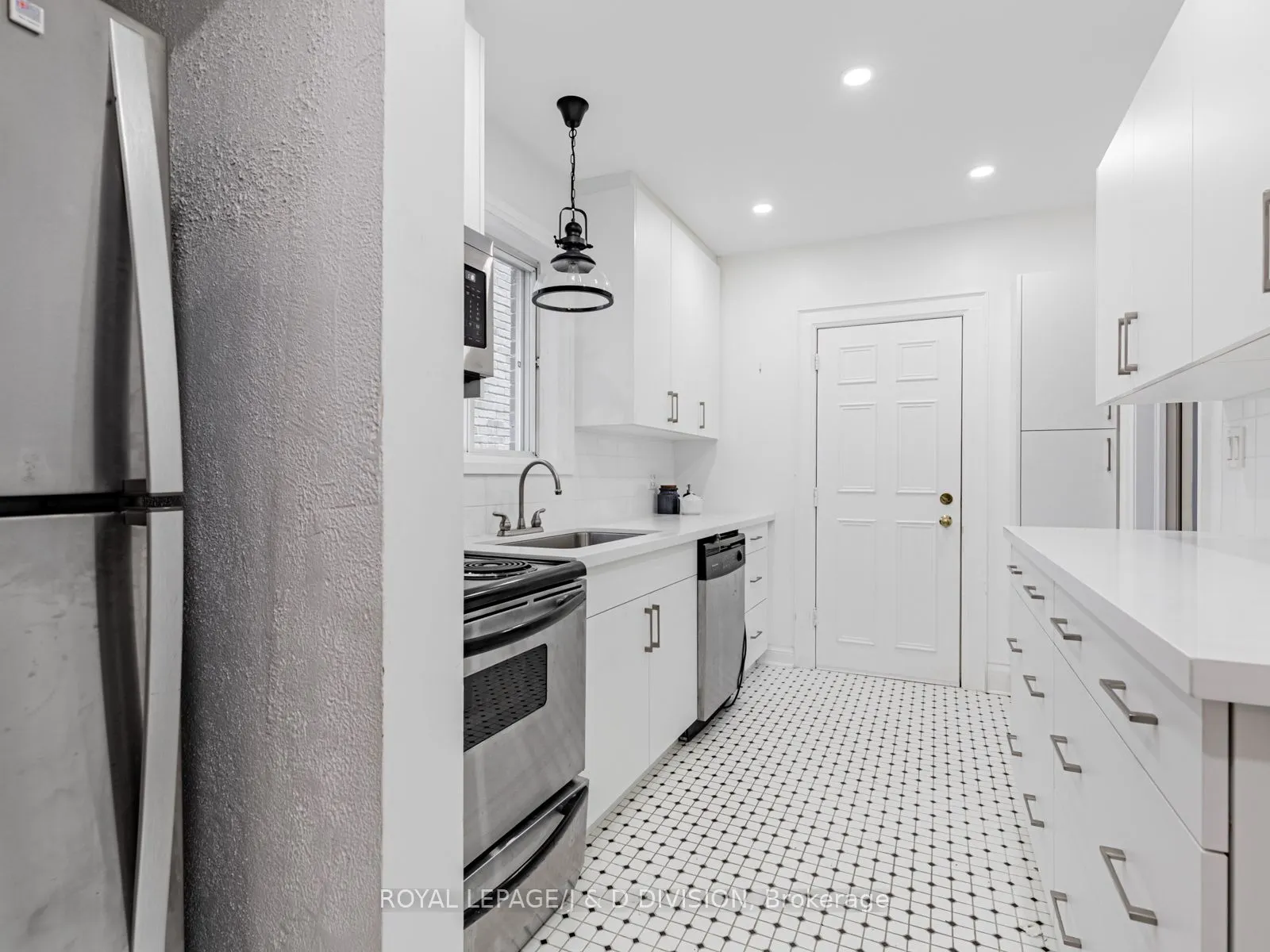 311 Keewatin Avenue