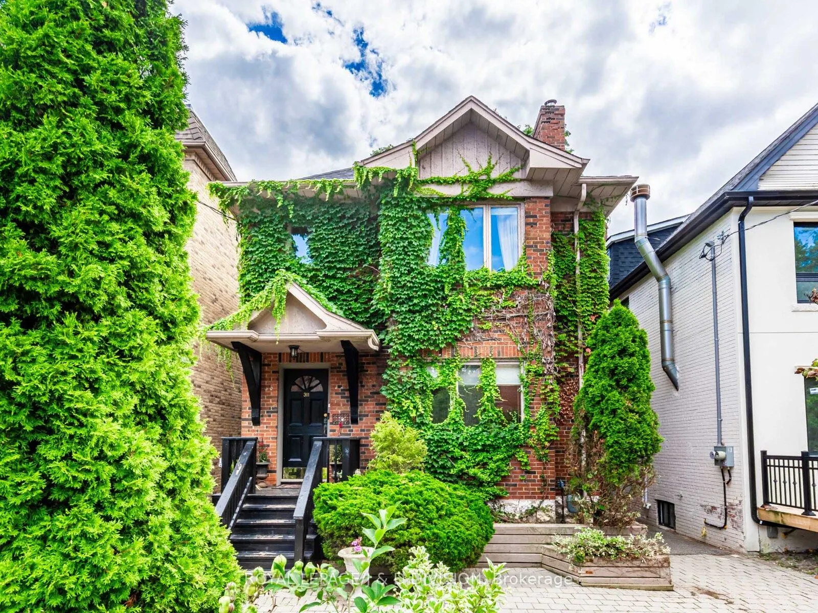 311 Keewatin Avenue