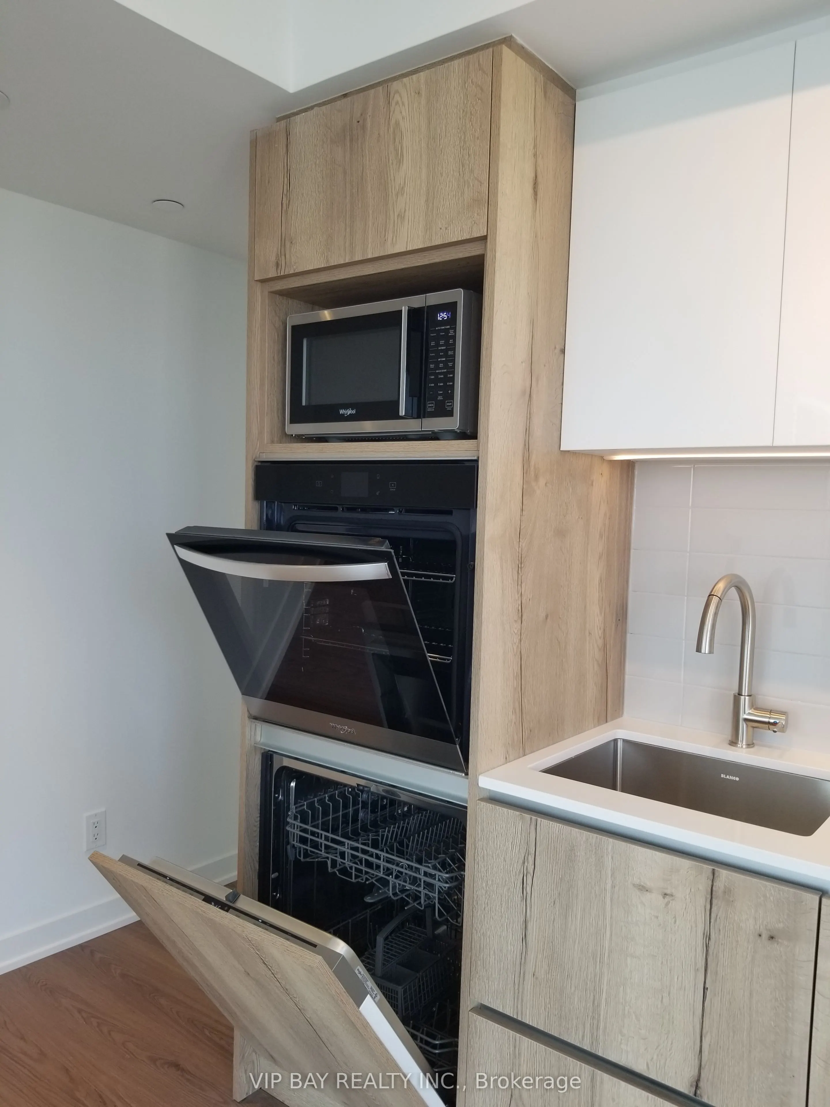 319 Jarvis Street, #4710