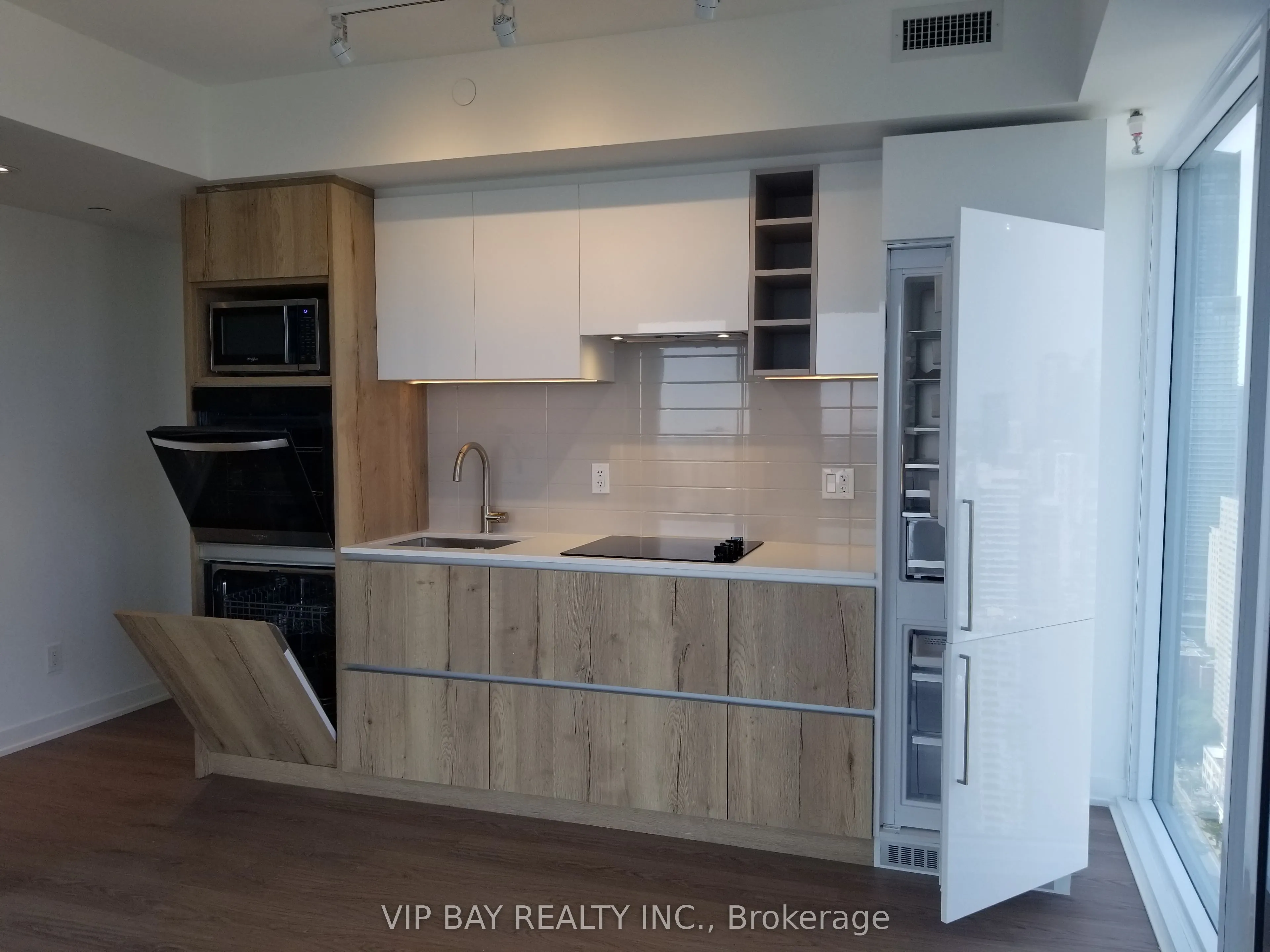 319 Jarvis Street, #4710