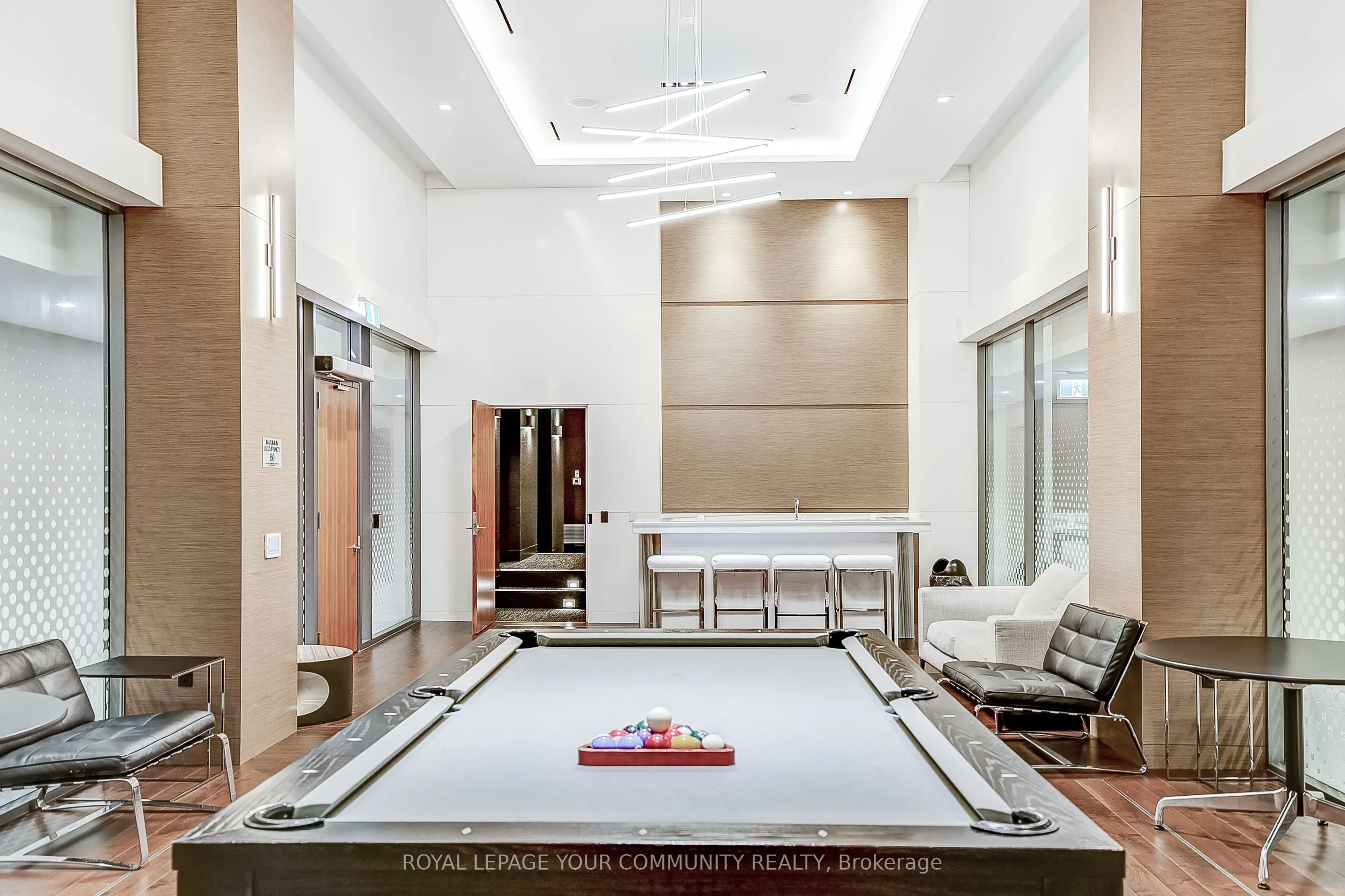 15 Queens Quay Street E, #1808