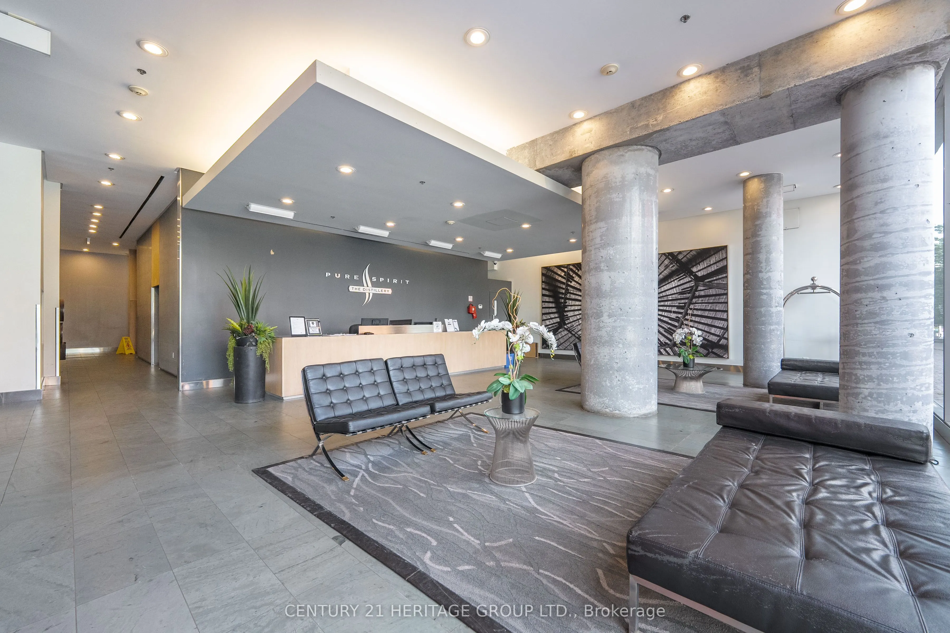 33 Mill Street, #607