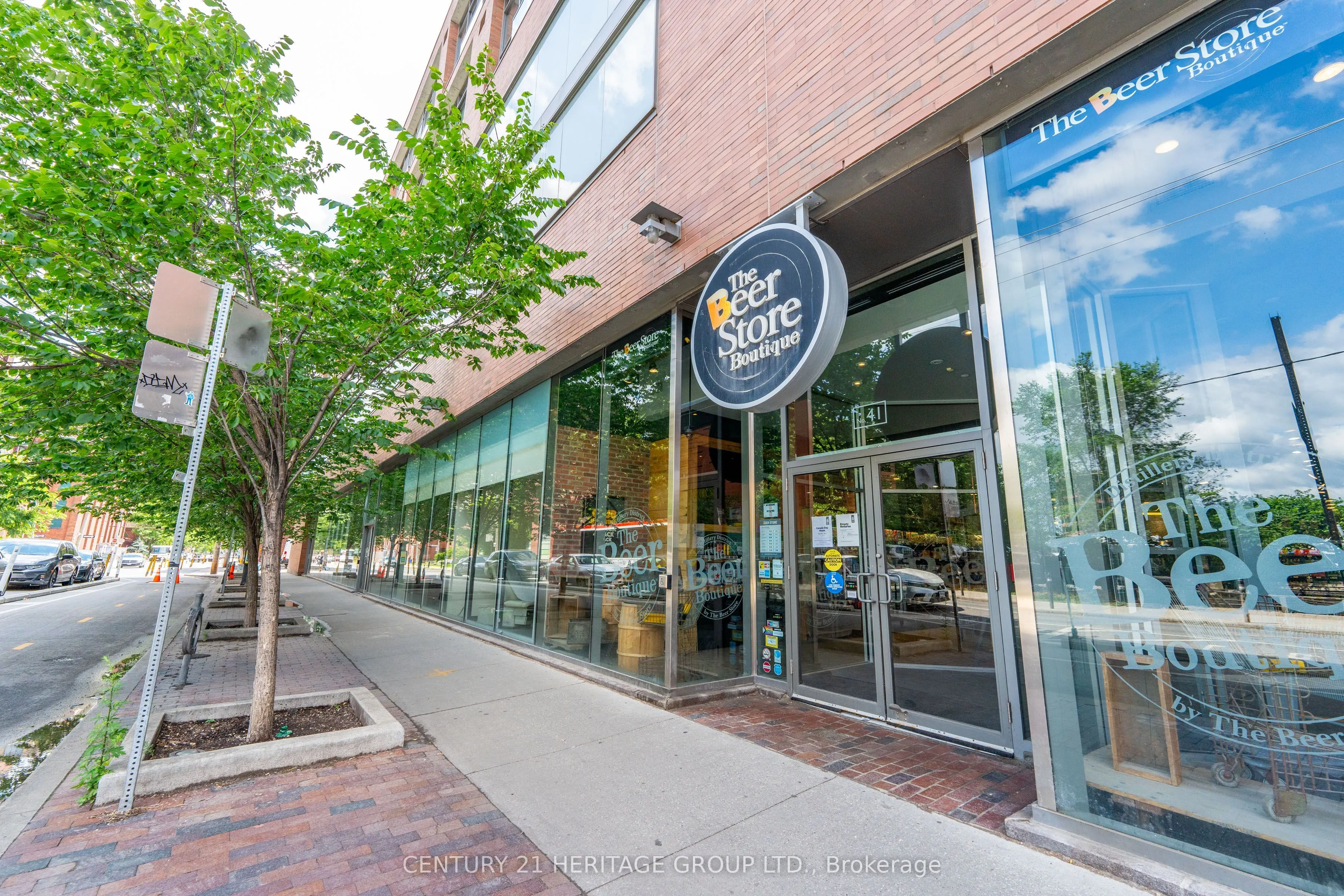 33 Mill Street, #607