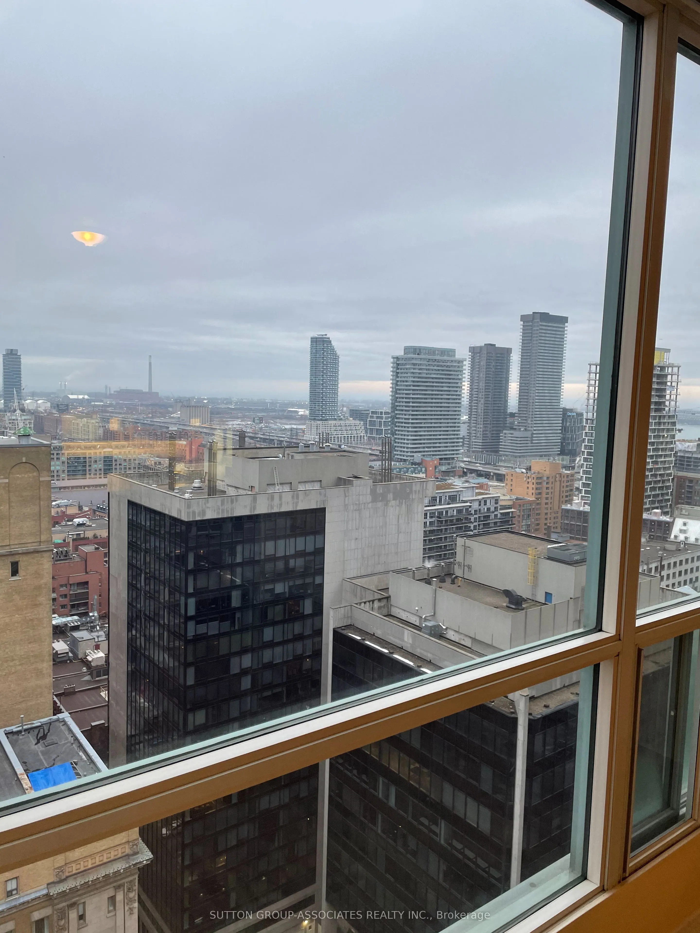 7 King Street E, #2102