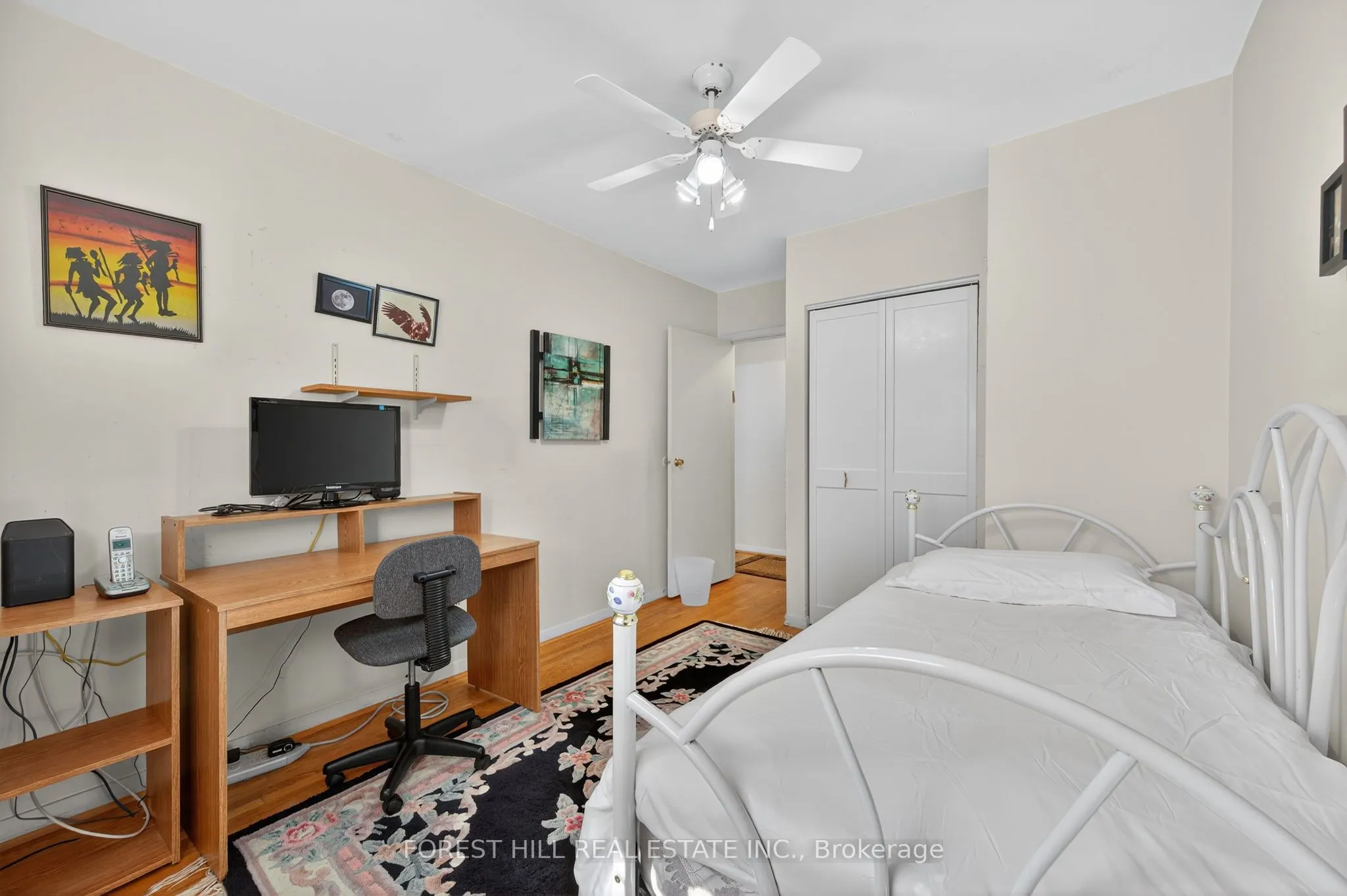 35 Regatta Crescent
