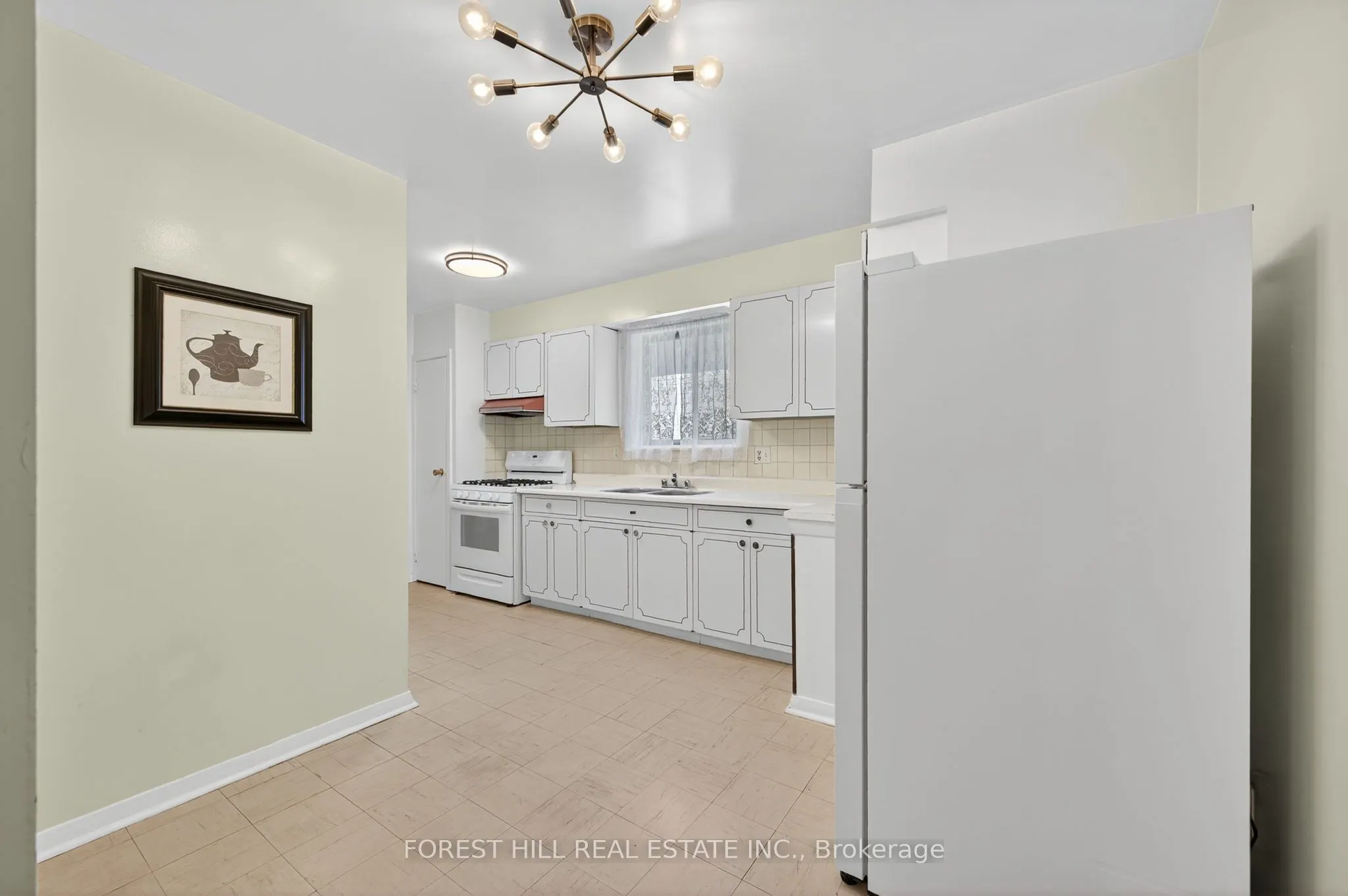 35 Regatta Crescent