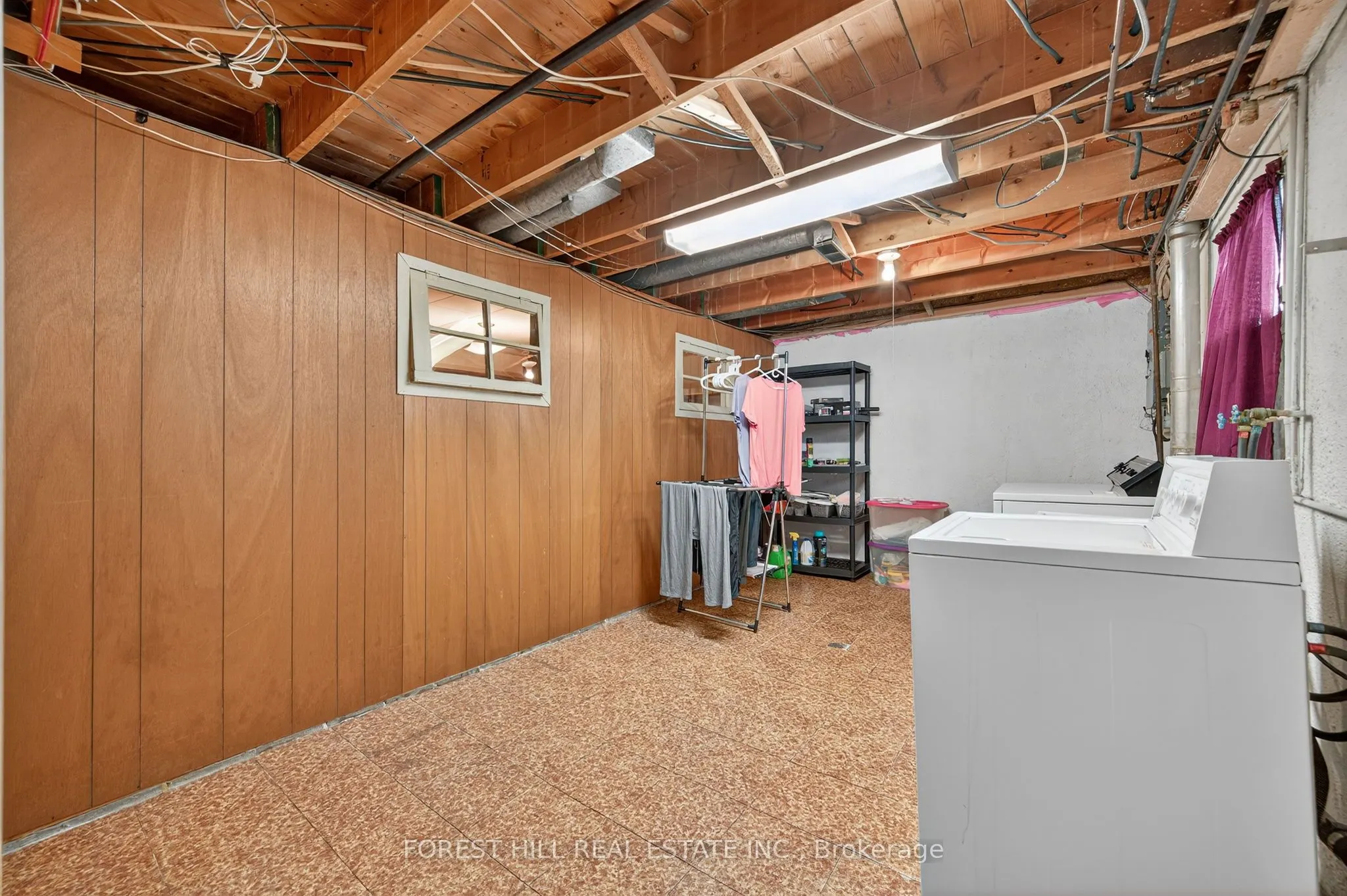 35 Regatta Crescent