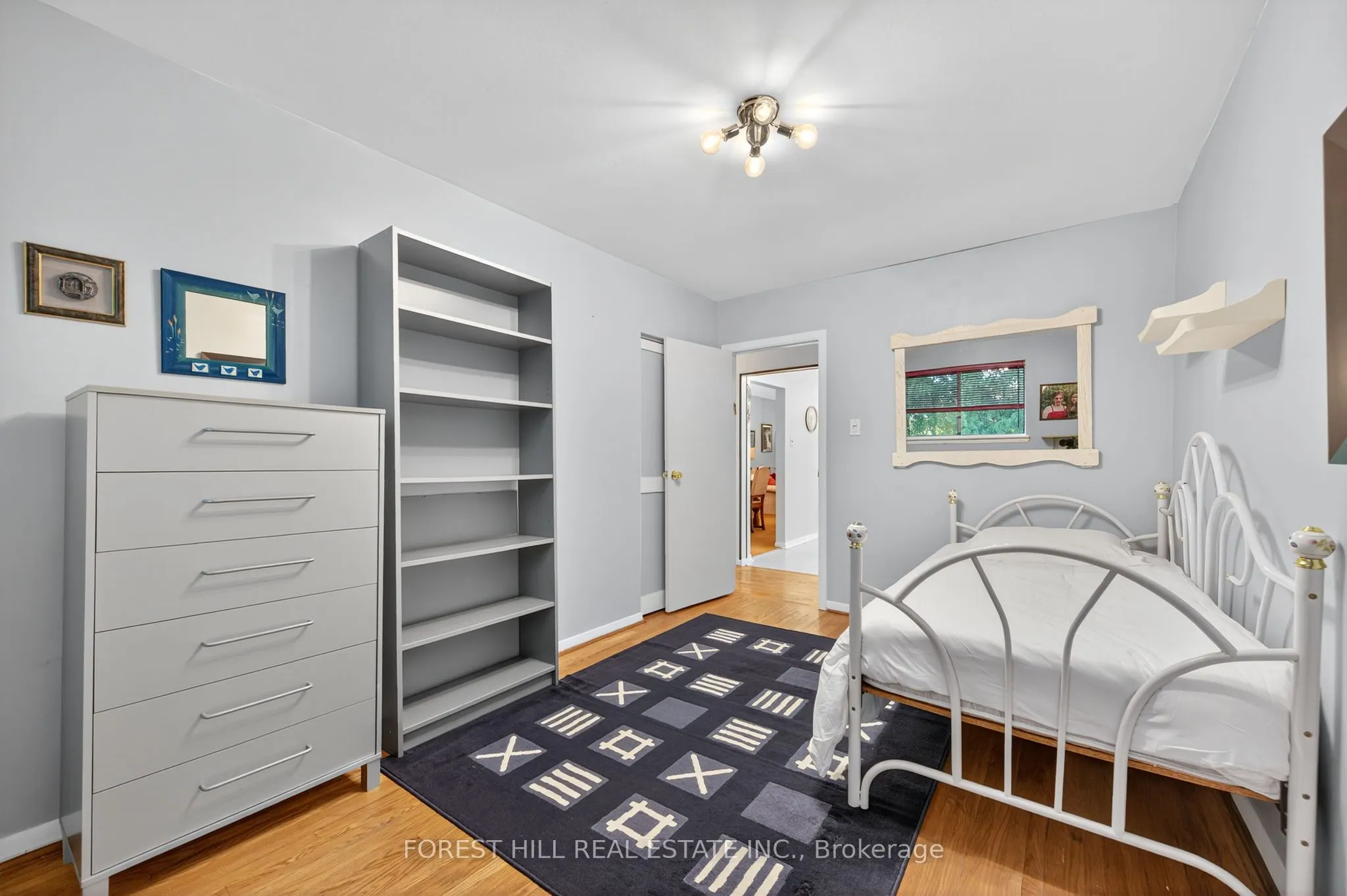 35 Regatta Crescent