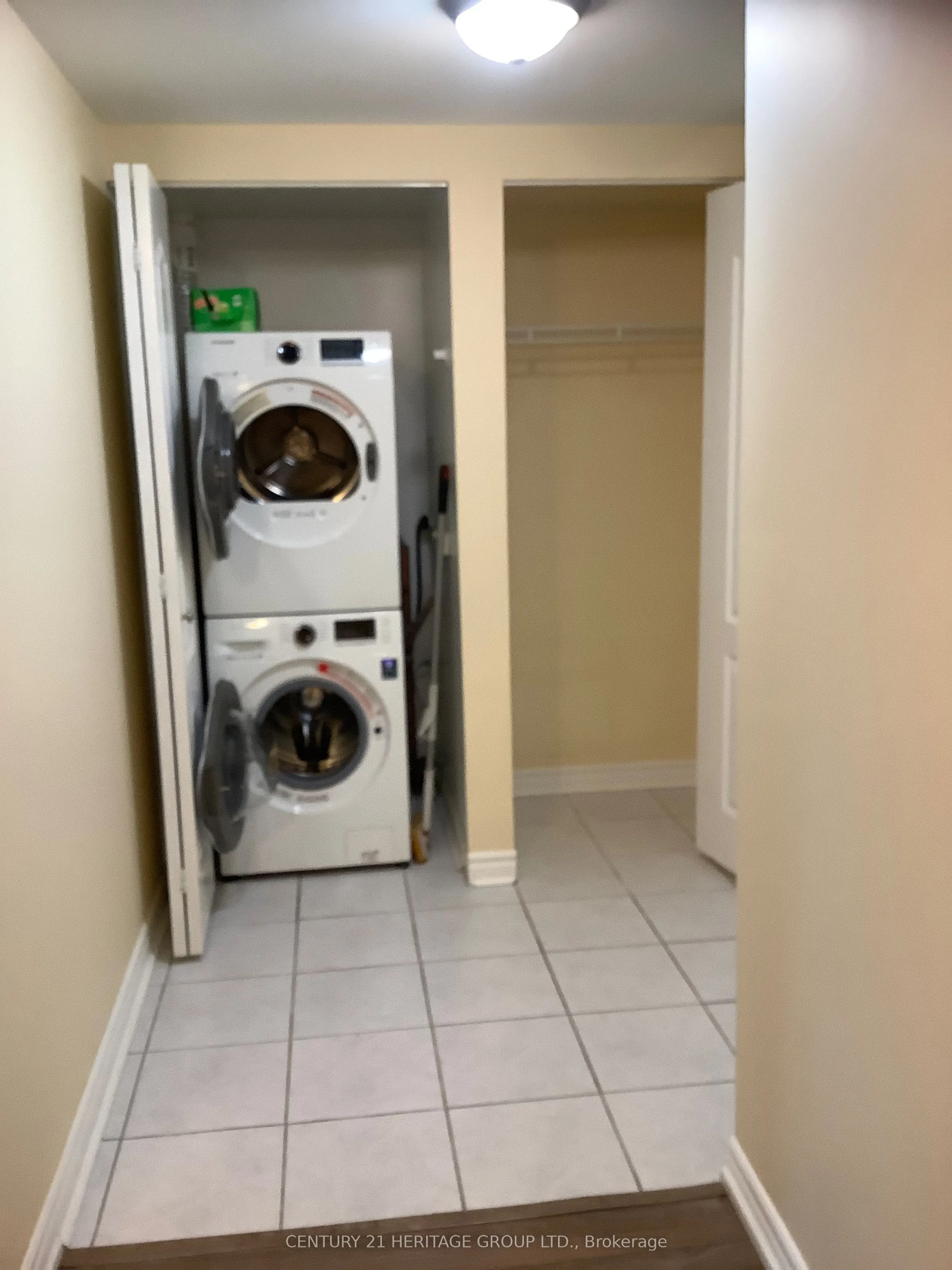 17 Barberry Place, #409