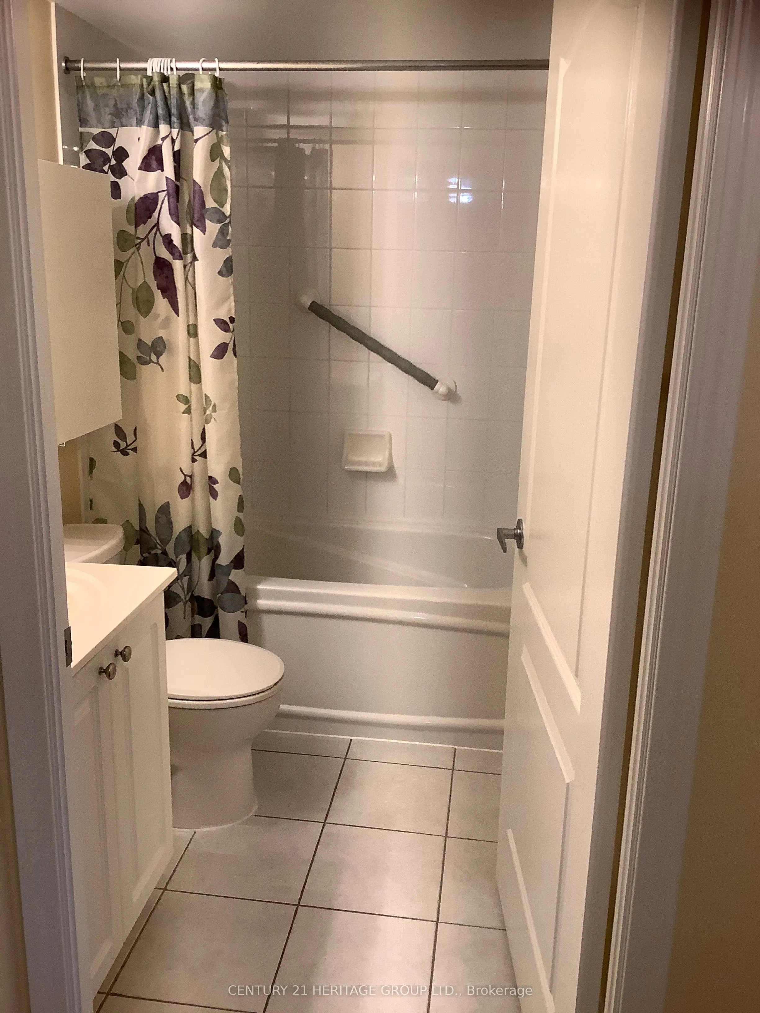 17 Barberry Place, #409